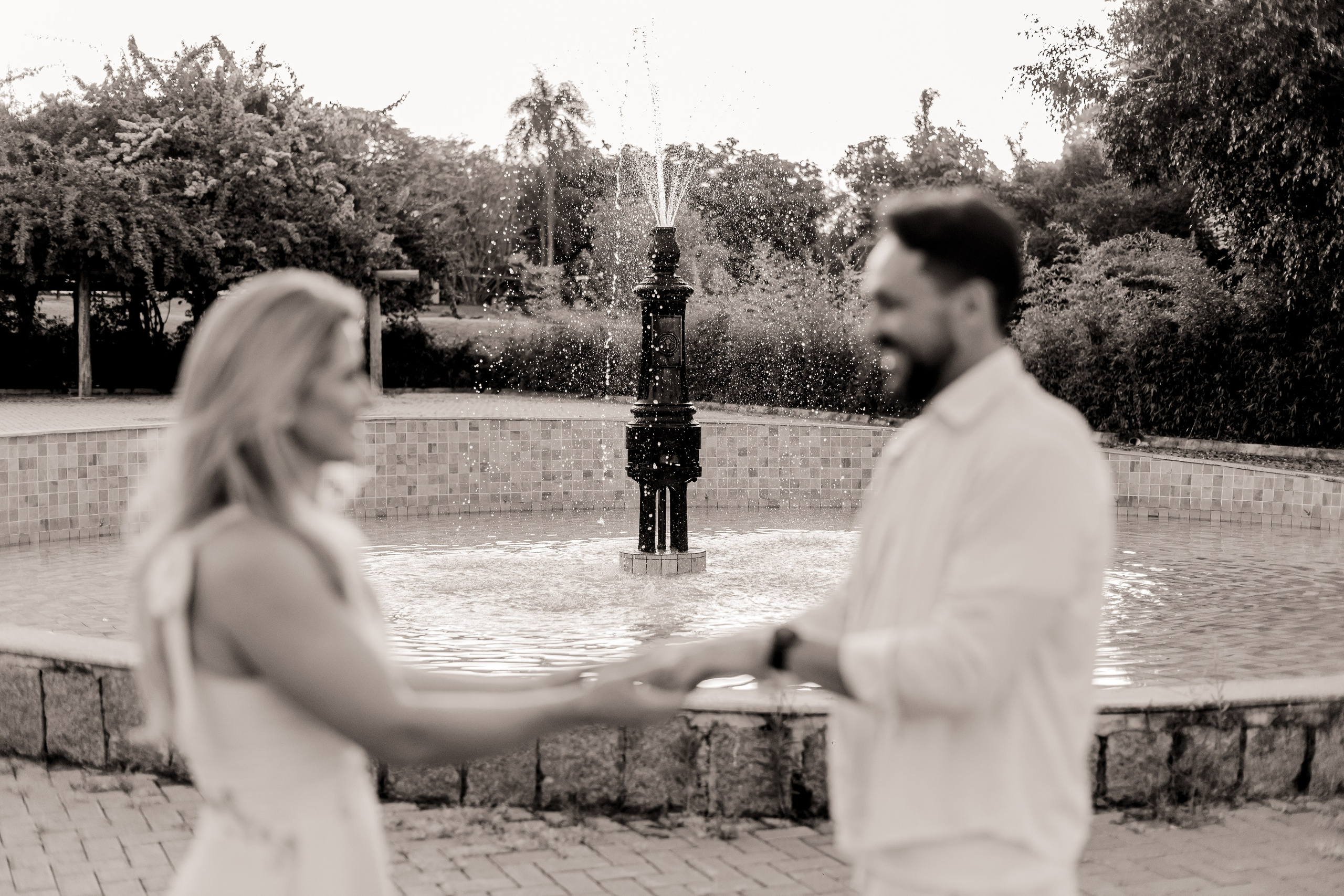 Ensaio Pré-Wedding no Interior Paulista com Lago, Areia e Pôr do Sol | Studio Melk. Foto e Video Studio Melk