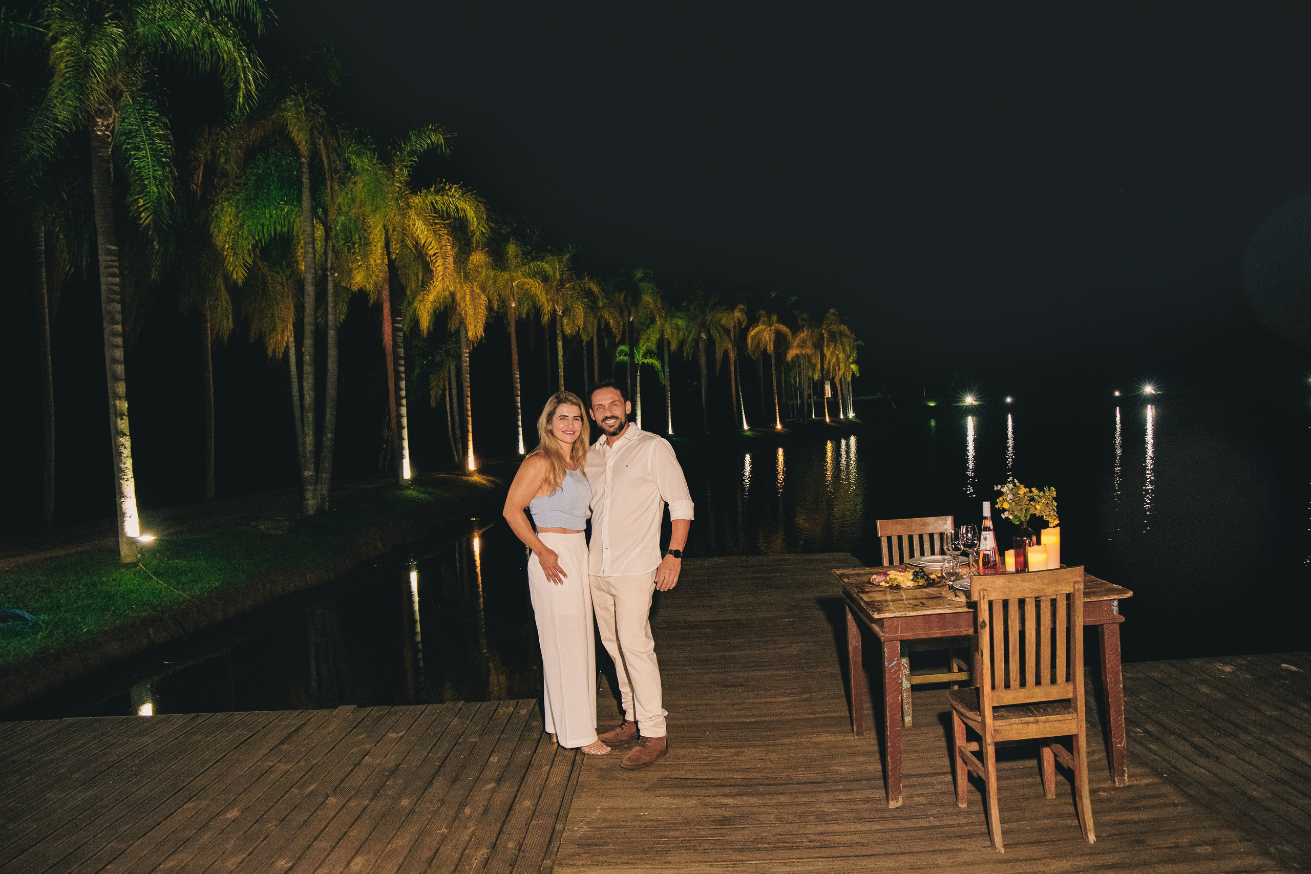 Ensaio Pré-Wedding no Interior Paulista com Lago, Areia e Pôr do Sol | Studio Melk. Foto e Video Studio Melk