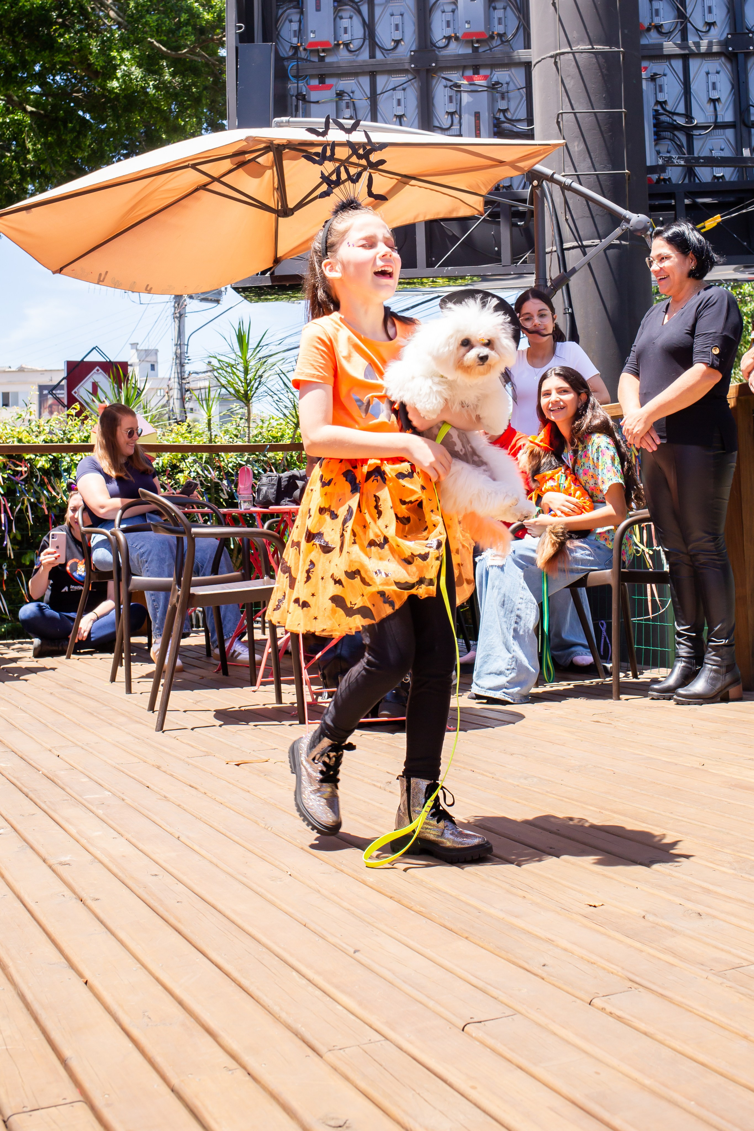 Hallowen 2025 — Café Cordel. Fotografia Pet — estúdio, eventos, aniversários, ensaios temáticos