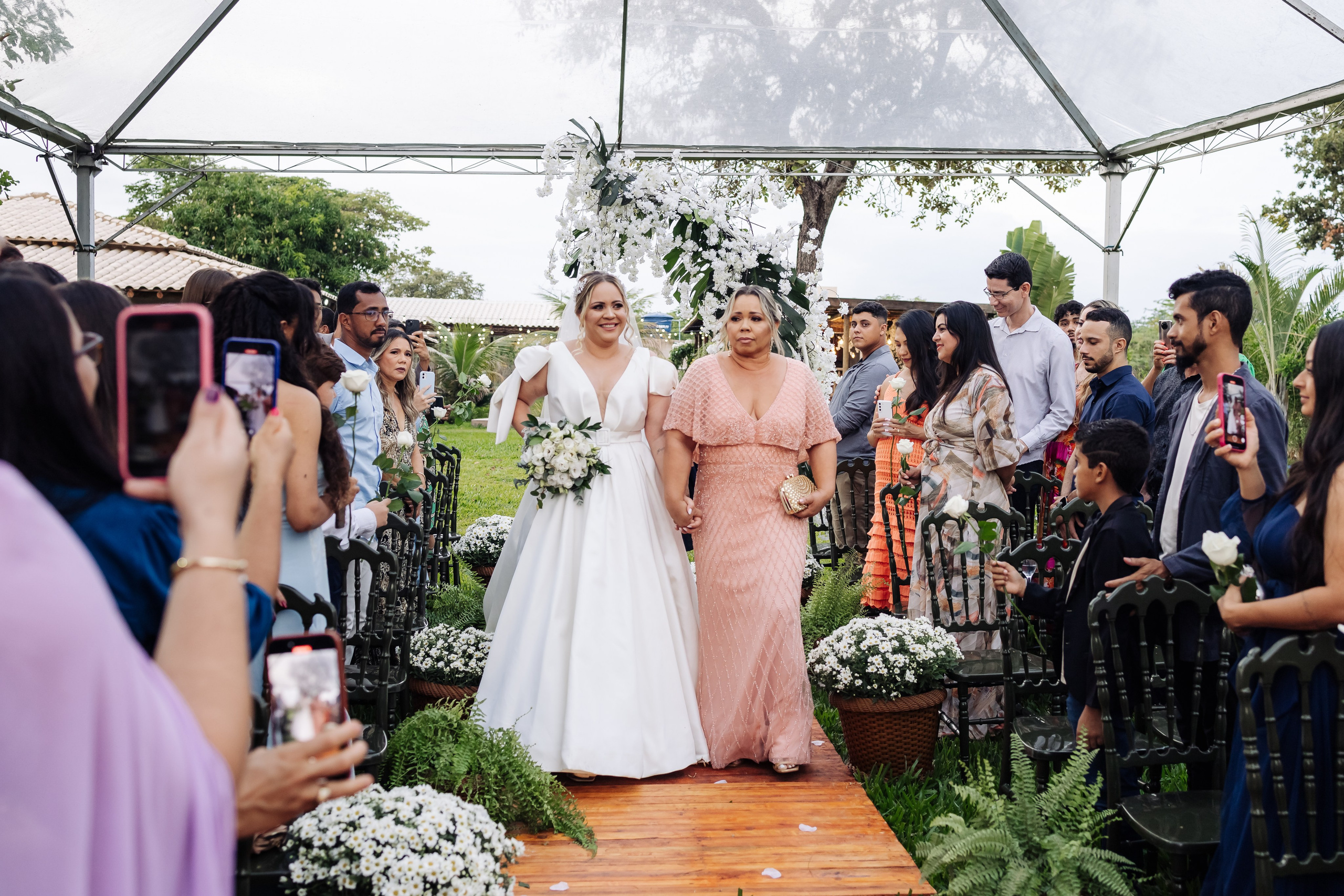 Britany e Rodrigo. Fotografia de casamento, Gestante e 15 anos| Montes Claros/MG