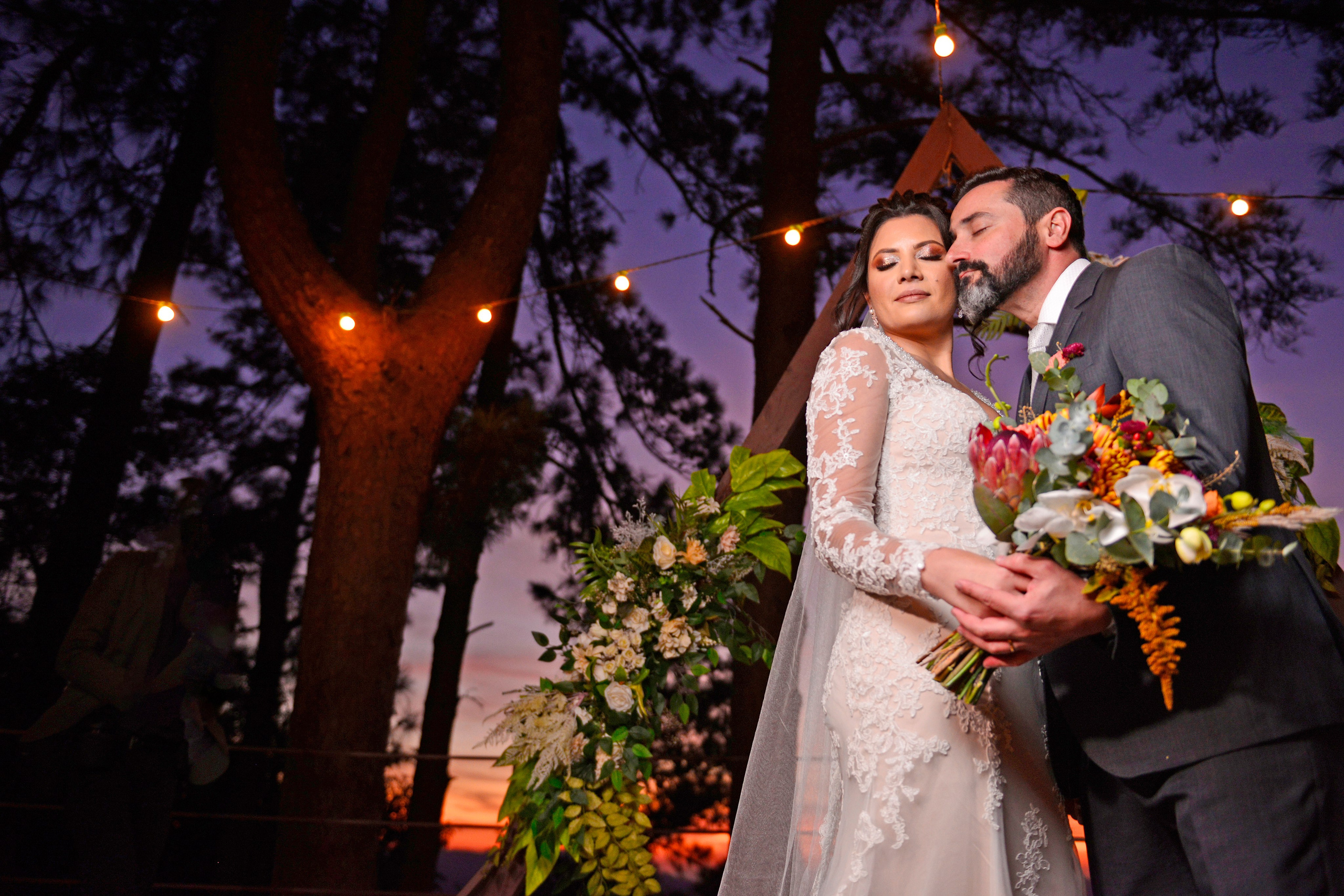 Danilo & Evellyn — Villa Vezzane, Mairiporã. Produtora Bride