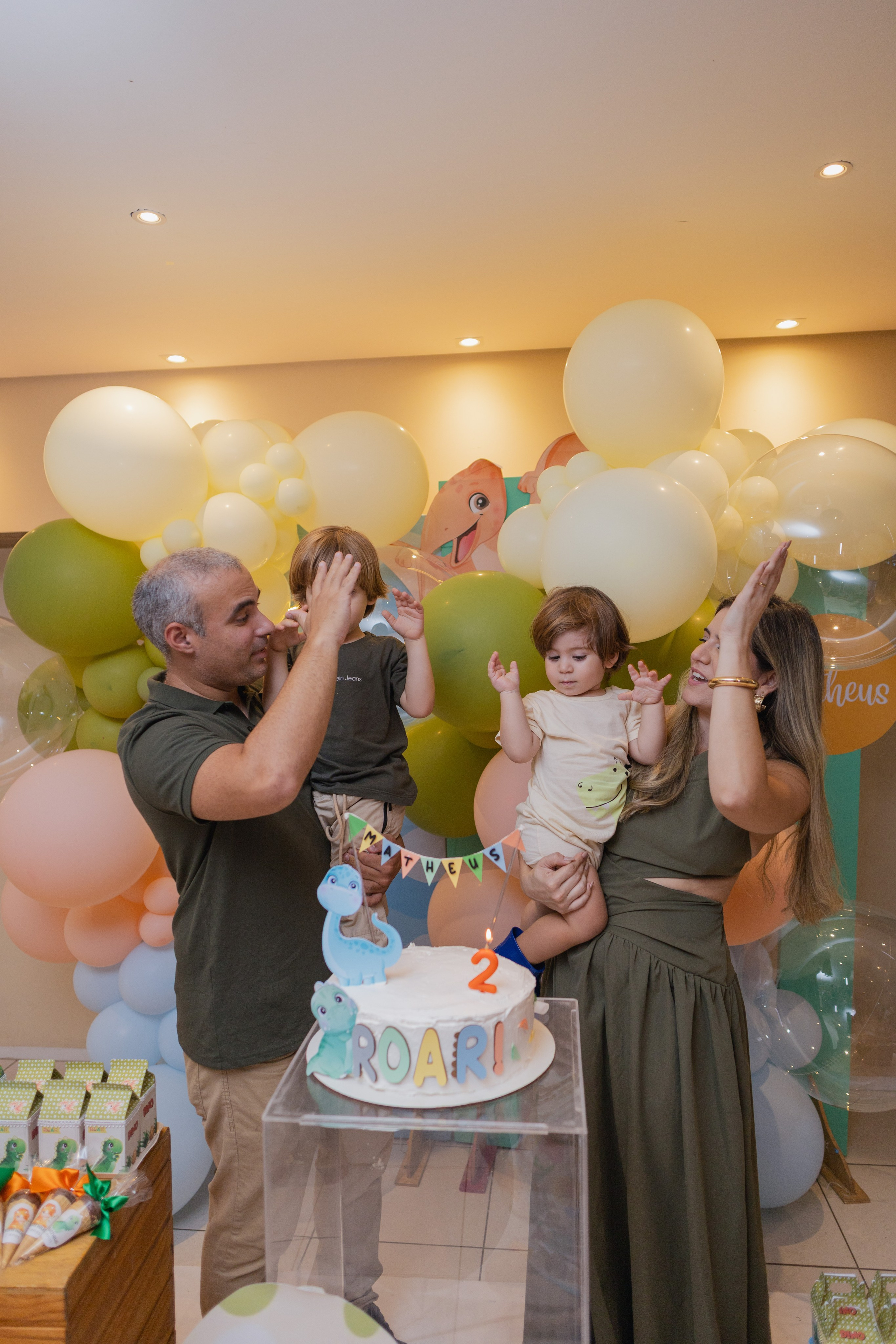 Matheus — 2 Anos. Fotos e filme de partos & famílias
