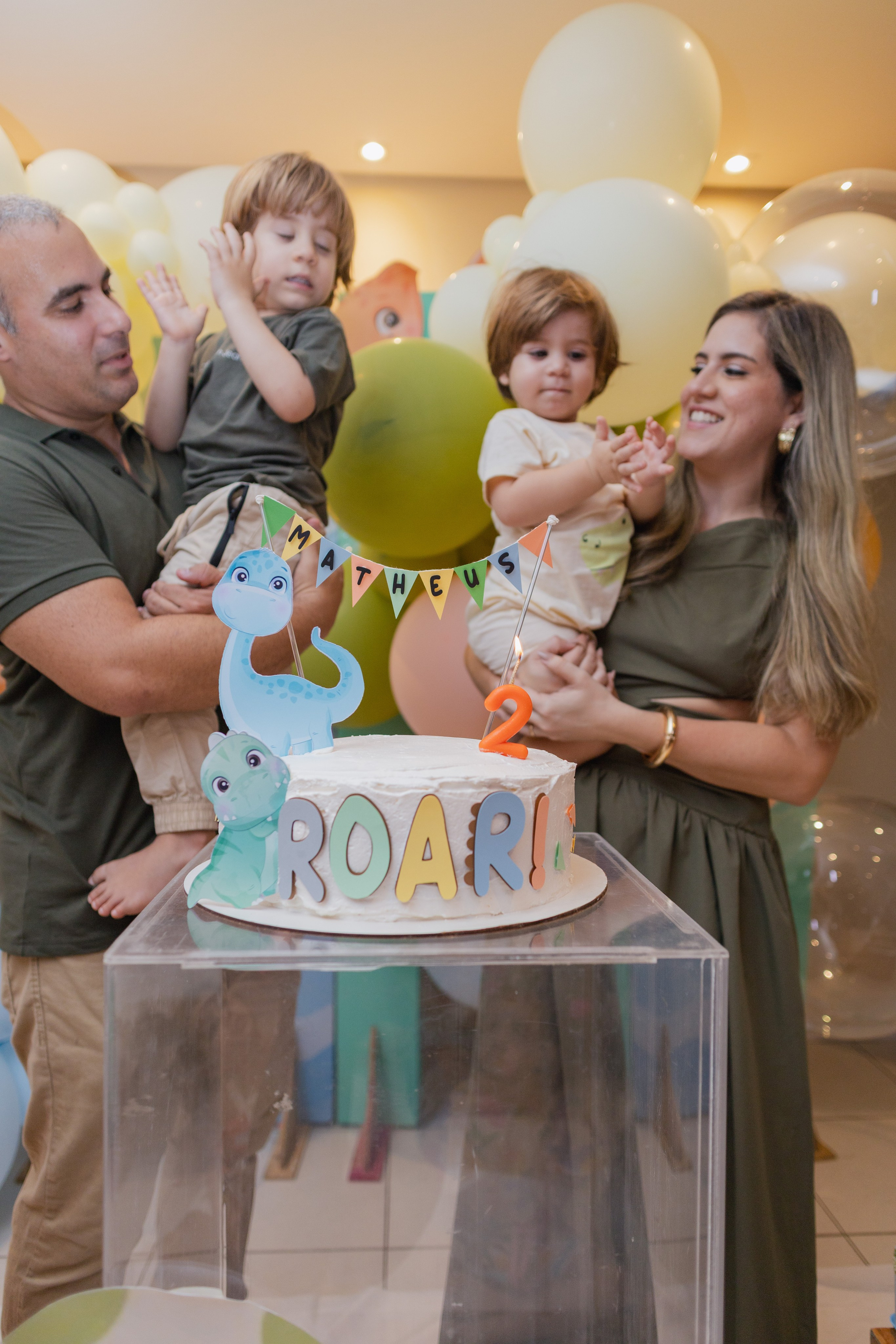Matheus — 2 Anos. Fotos e filme de partos & famílias