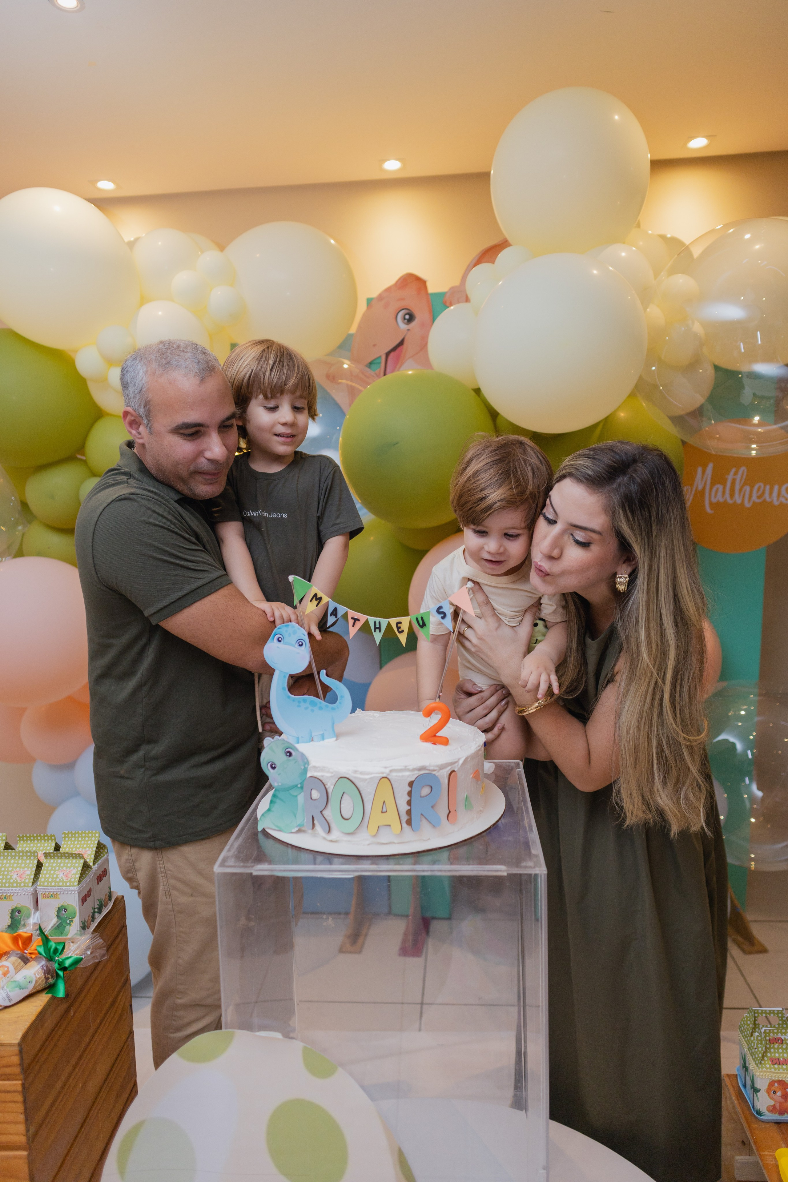 Matheus — 2 Anos. Fotos e filme de partos & famílias