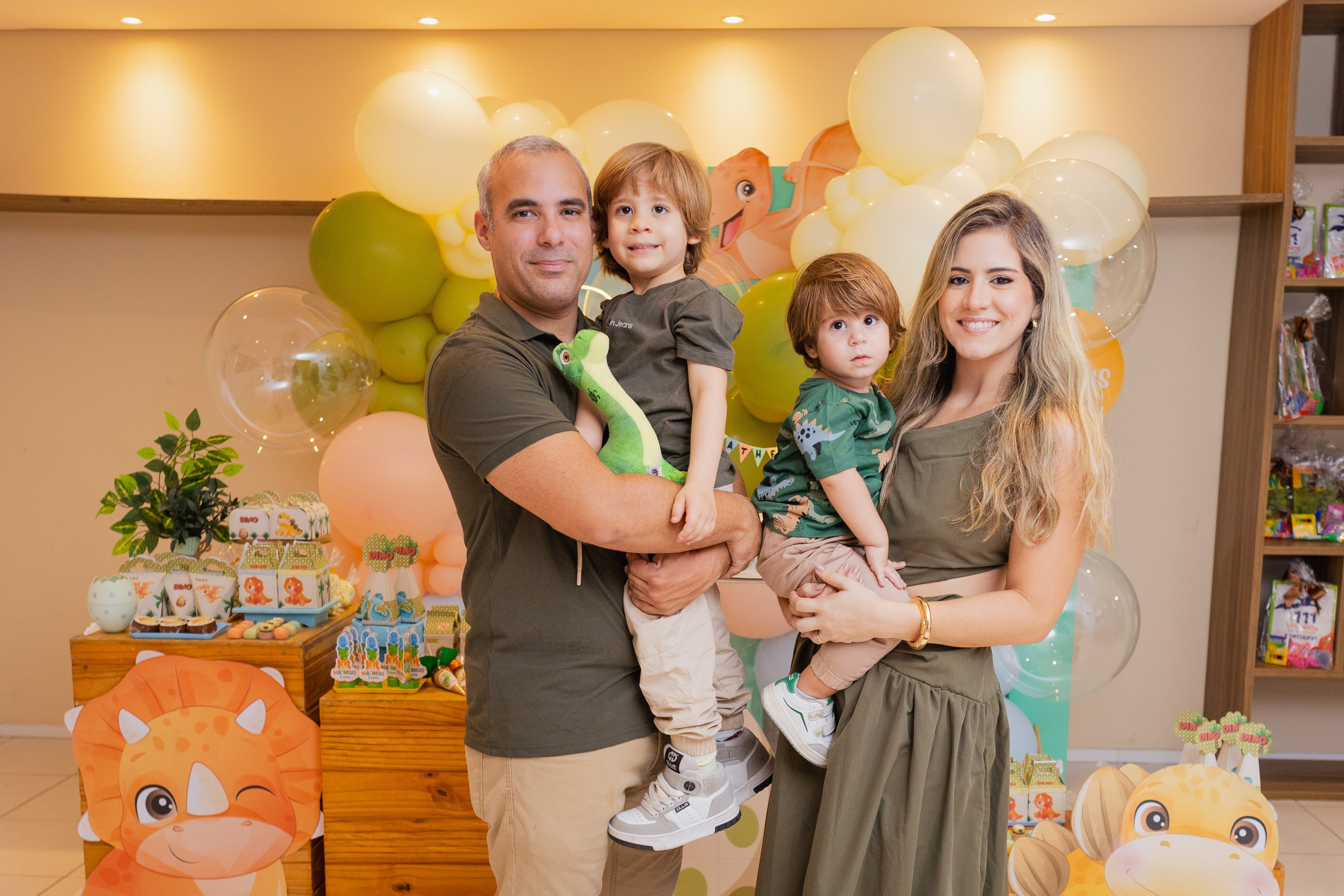 Matheus — 2 Anos. Fotos e filme de partos & famílias