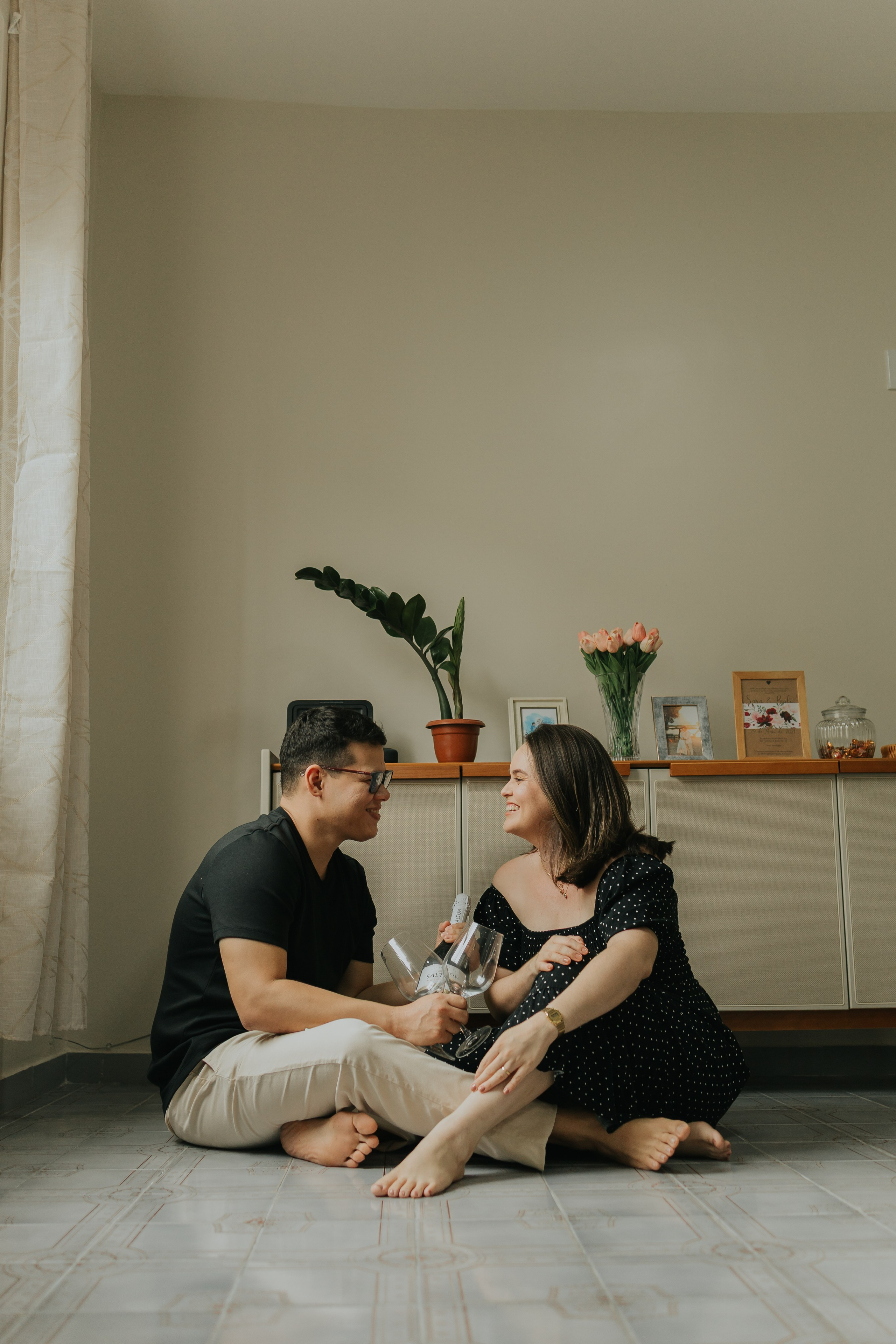 Sara e Paulo — Ensaio em casa. Fotógrafo de Casamentos em Manaus — Leandro Santos