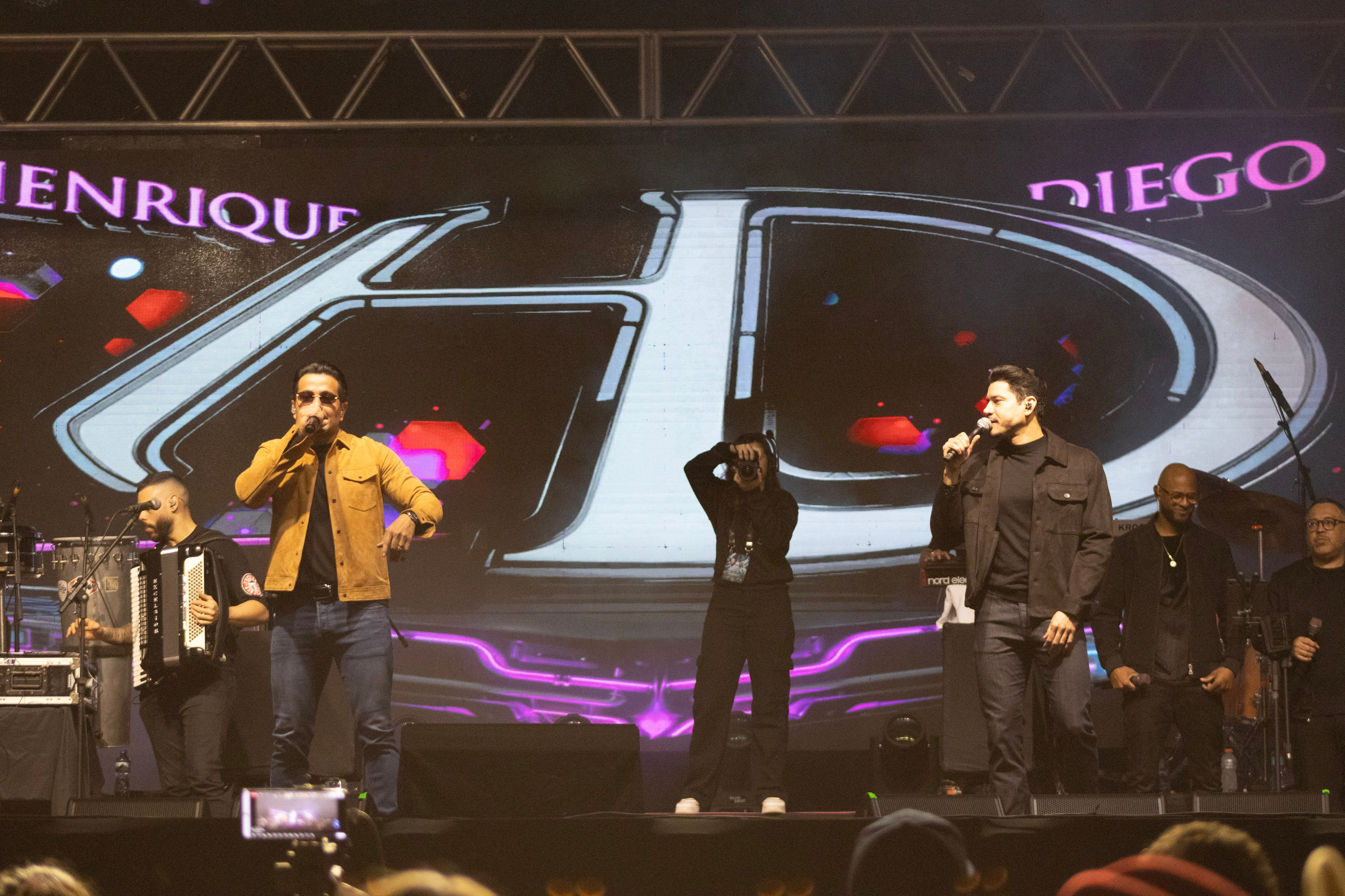 Show Henrique e Diego. Gui Sant — Fotografo profissional