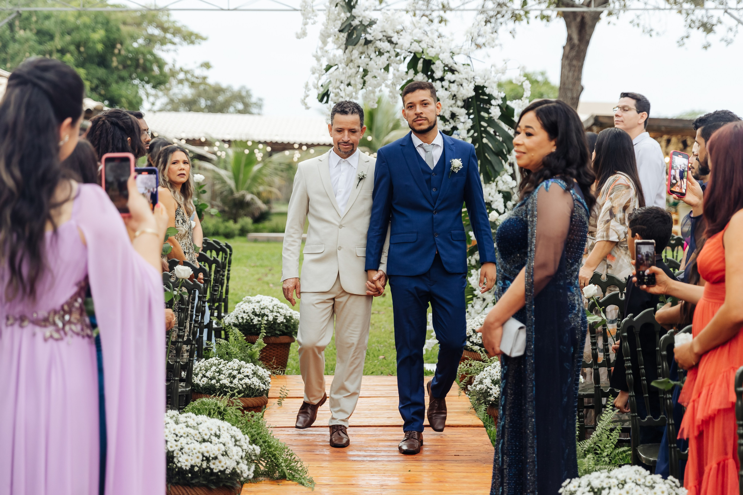Britany e Rodrigo. Fotografia de casamento, Gestante e 15 anos| Montes Claros/MG