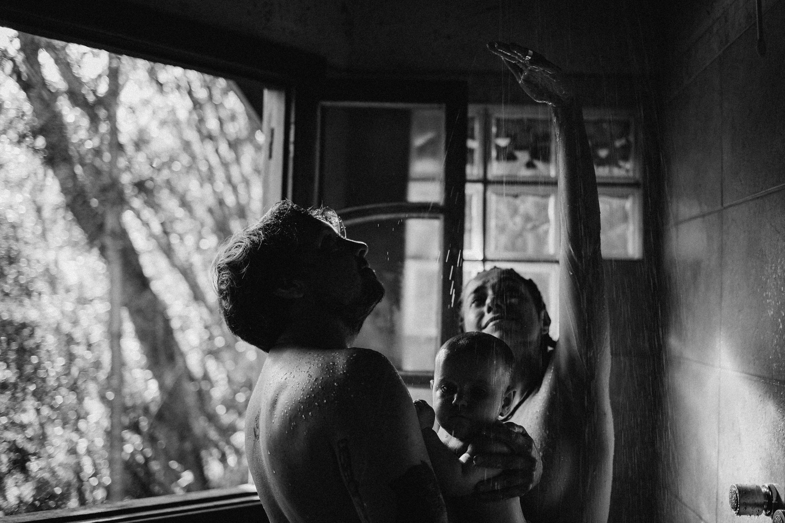 Nastya Dima Gabriela. Fotografa documental de familia e nascimento em Florianópolis SC Daria Ermolaev