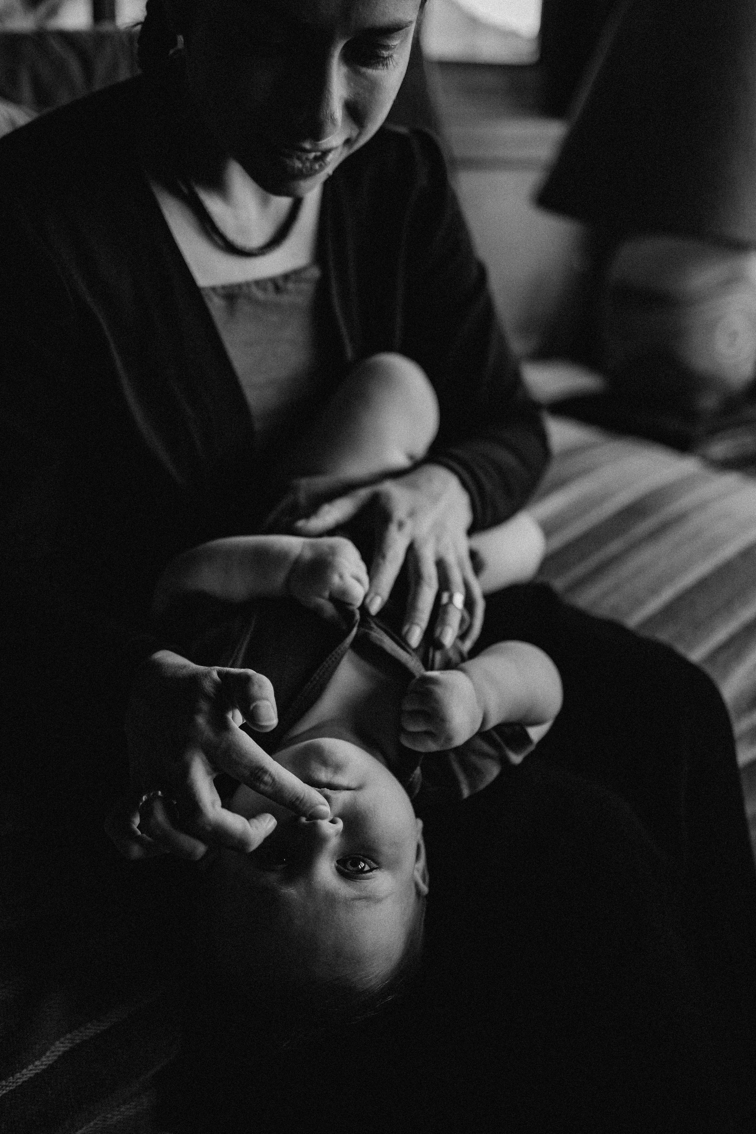 Nastya Dima Gabriela. Fotografa documental de familia e nascimento em Florianópolis SC Daria Ermolaev