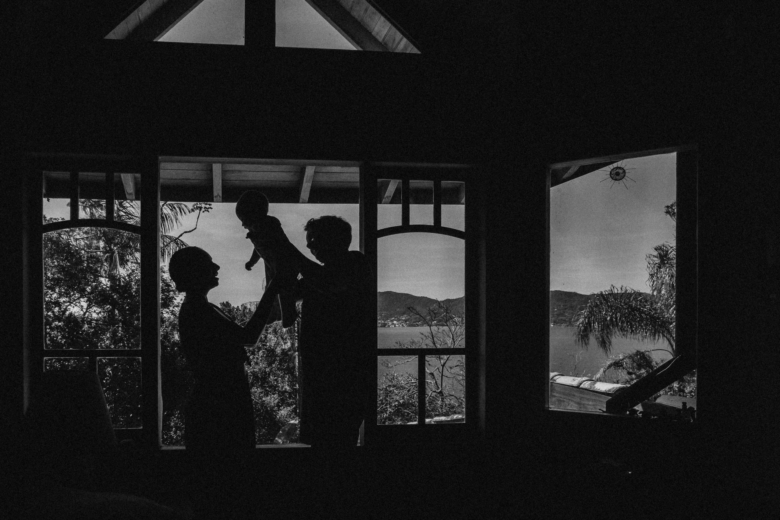 Nastya Dima Gabriela. Fotografa documental de familia e nascimento em Florianópolis SC Daria Ermolaev