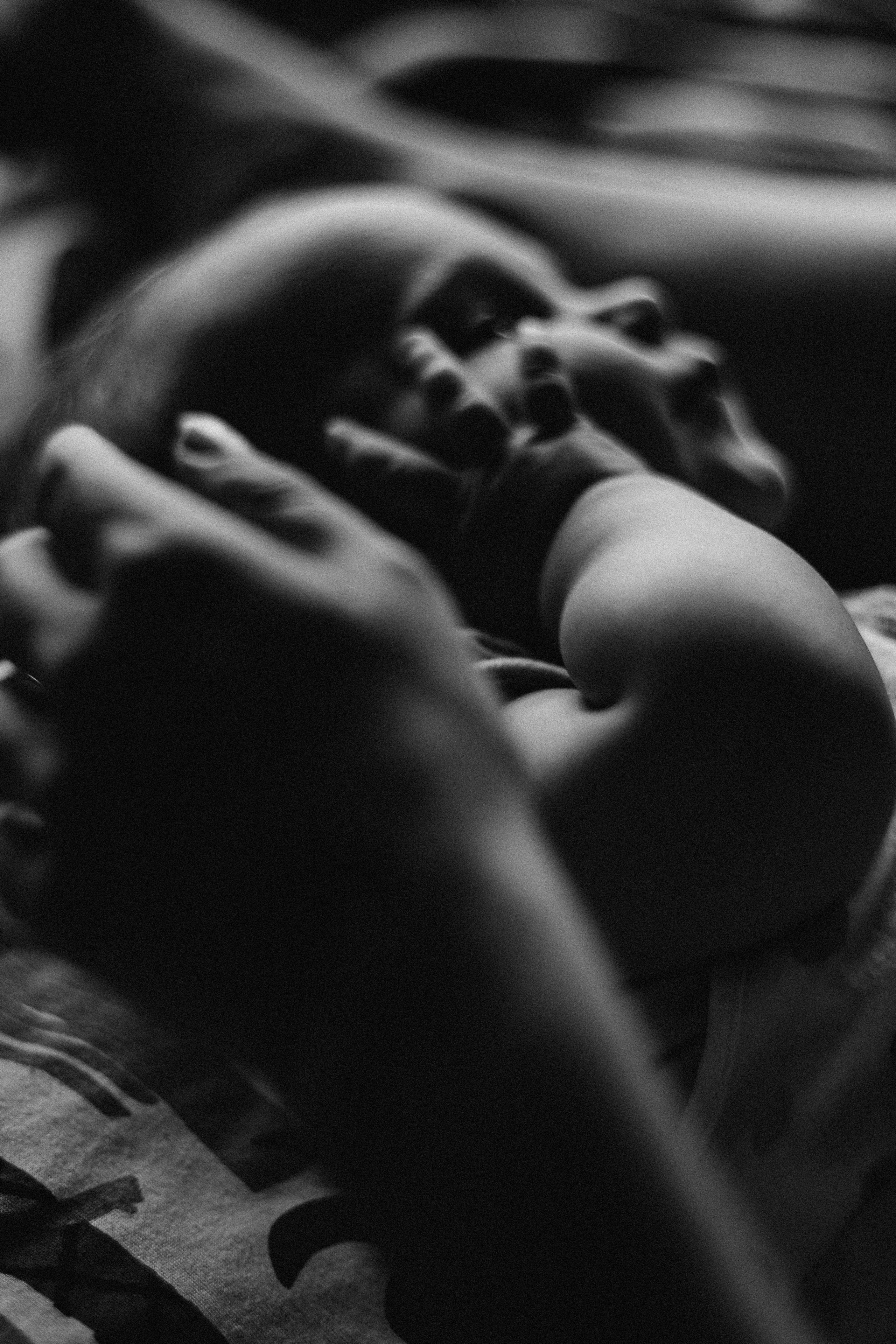 Nastya Dima Gabriela. Fotografa documental de familia e nascimento em Florianópolis SC Daria Ermolaev