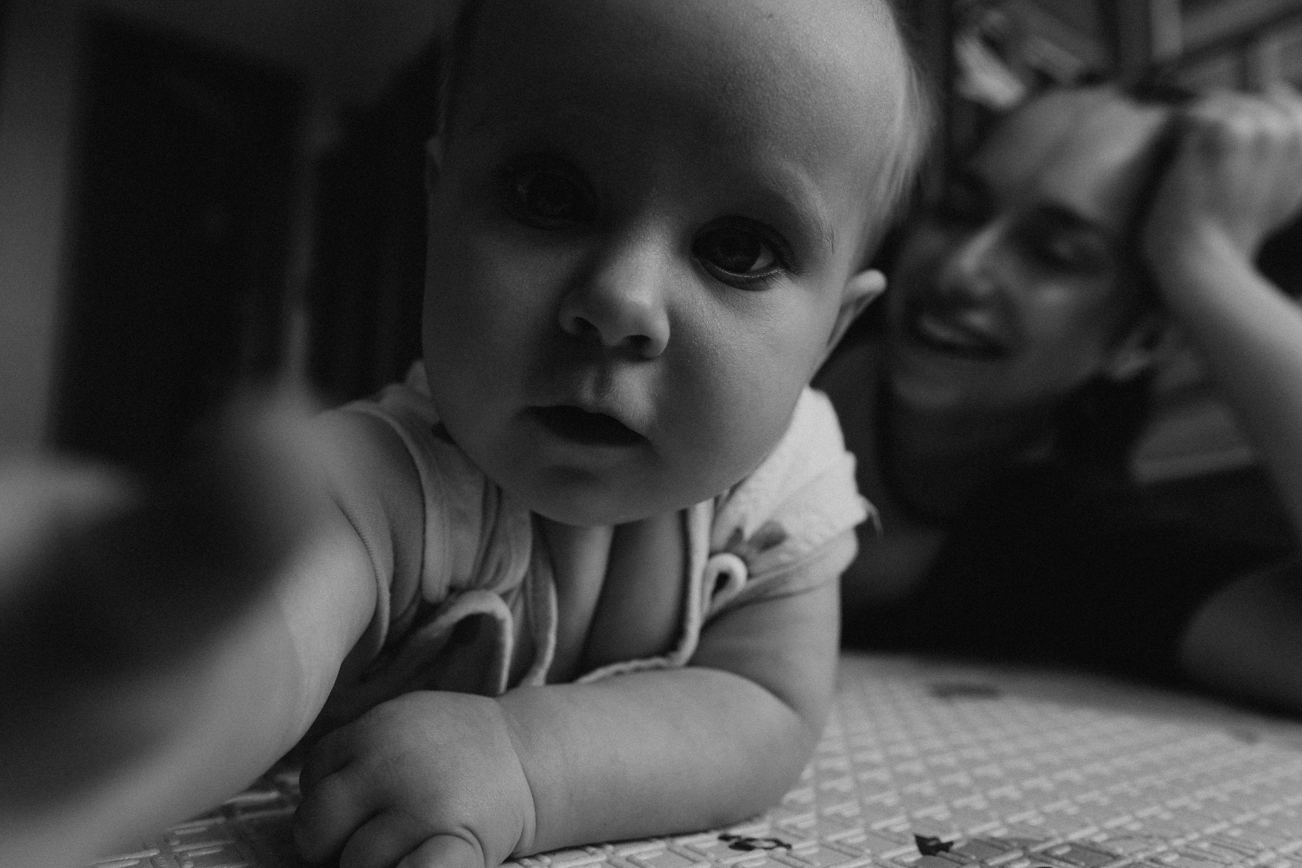 Nastya Dima Gabriela. Fotografa documental de familia e nascimento em Florianópolis SC Daria Ermolaev