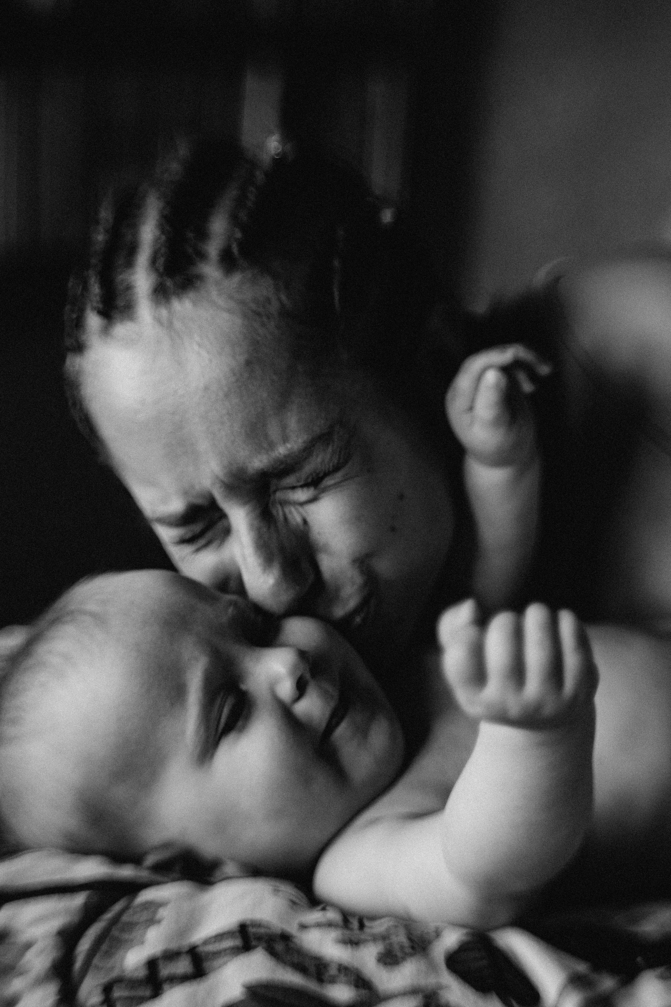 Nastya Dima Gabriela. Fotografa documental de familia e nascimento em Florianópolis SC Daria Ermolaev