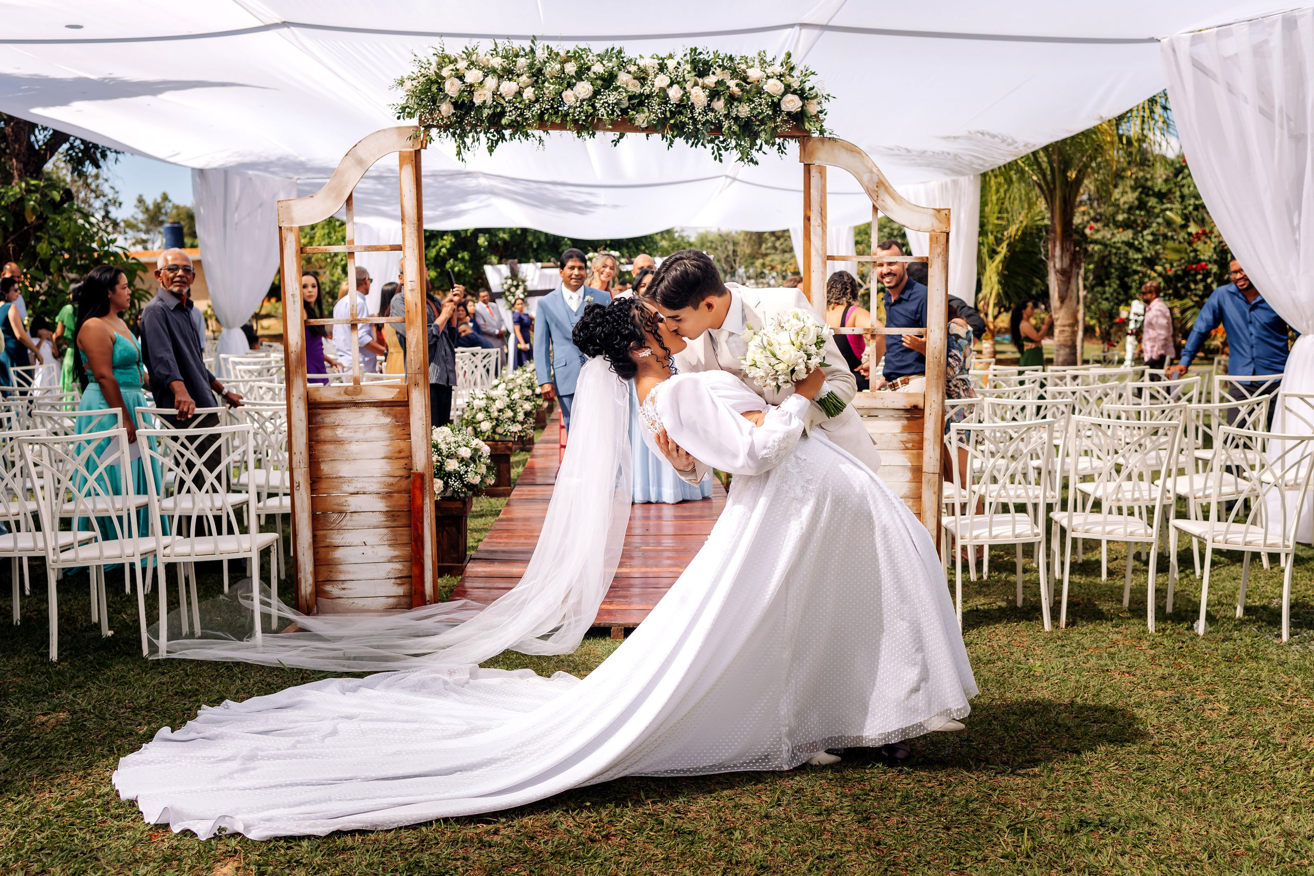 Kênia e Gabriel. Fotografia de casamento, Gestante e 15 anos| Montes Claros/MG