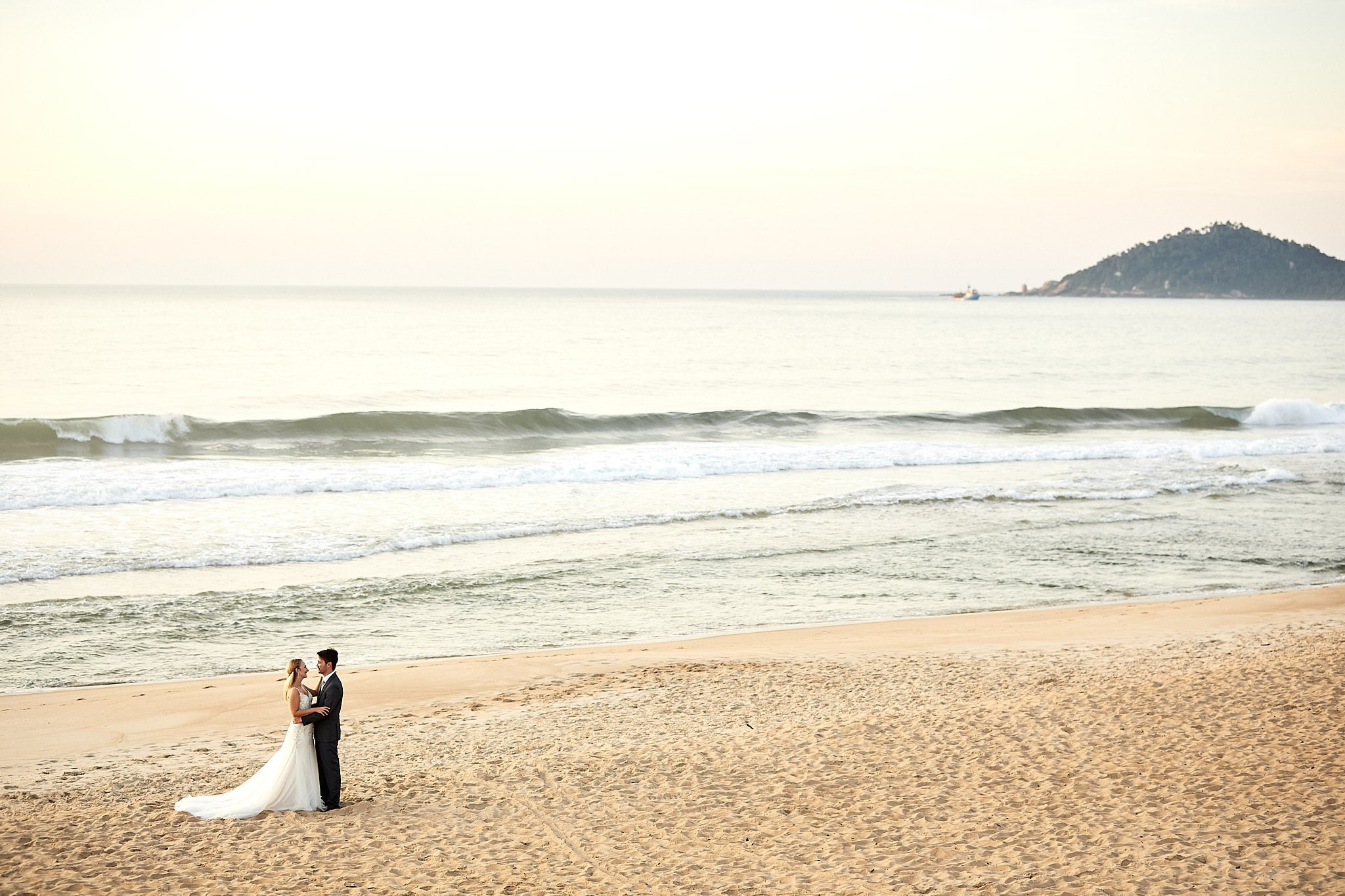Trash The Dress Edna e Marco Túlio. Fotógrafo de casamentos em Florianópolis