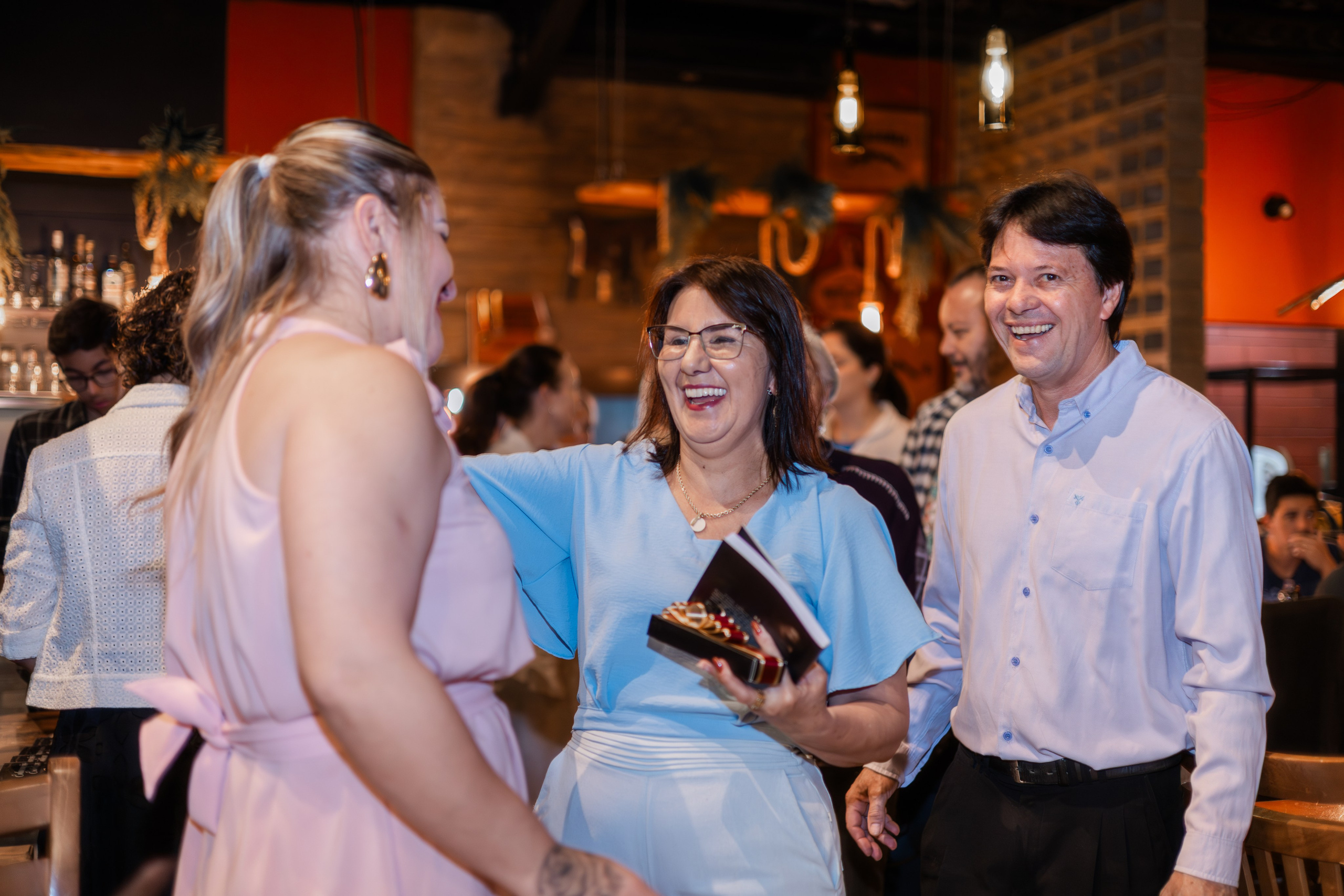Lançamento de Livro Vivi Princival. Lumiere Filmes e Fotos