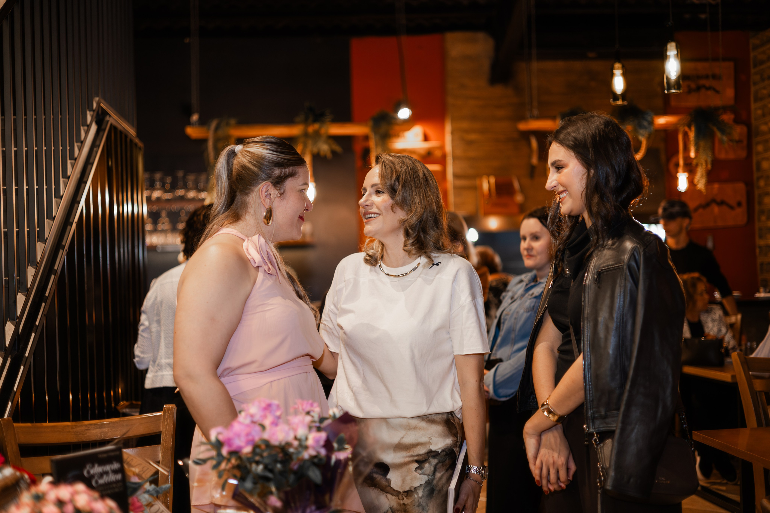 Lançamento de Livro Vivi Princival. Lumiere Filmes e Fotos