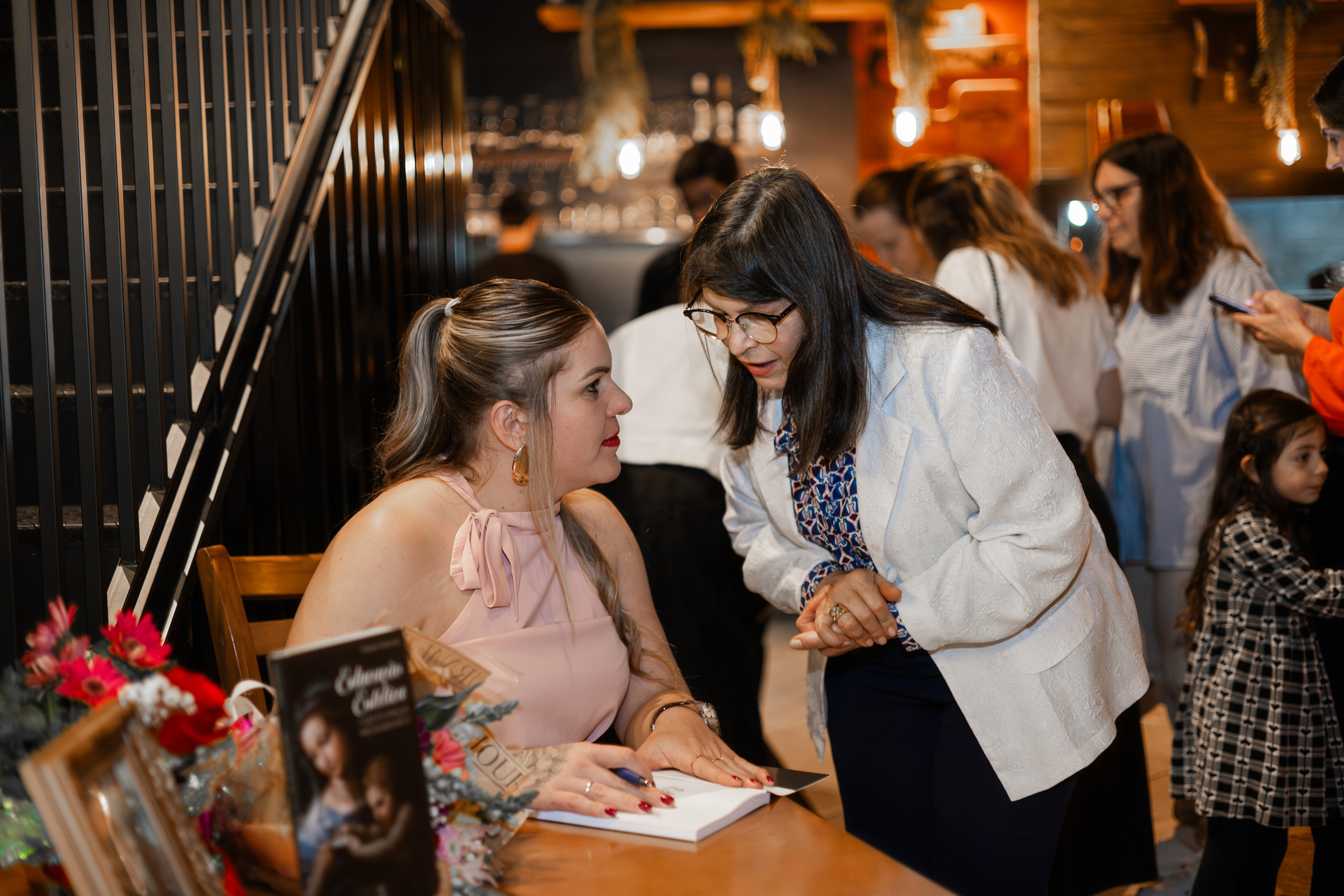 Lançamento de Livro Vivi Princival. Lumiere Filmes e Fotos