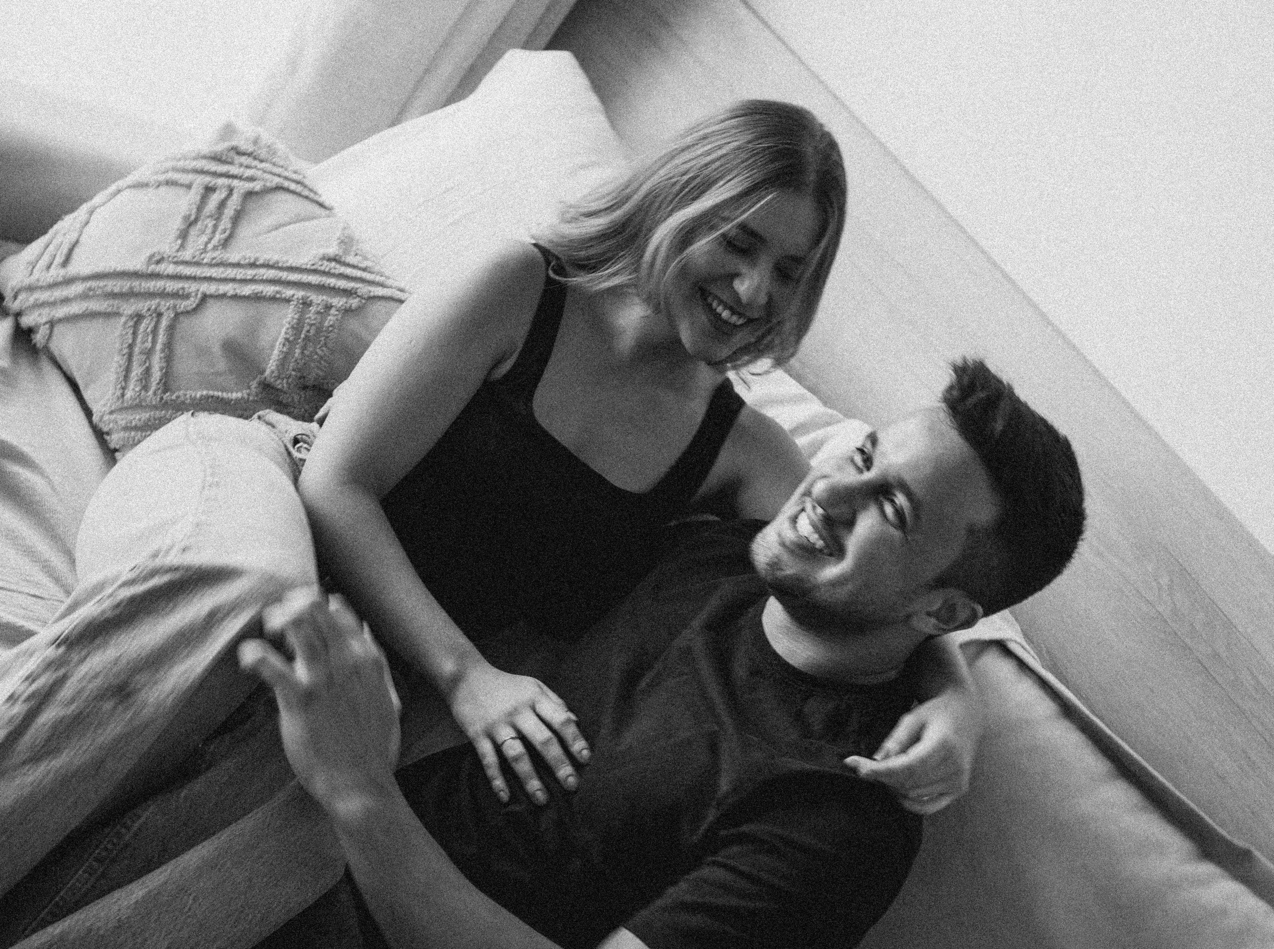 Thayna e Luiz — Ensaio em casa. Fotógrafo de Casamentos em Manaus — Leandro Santos