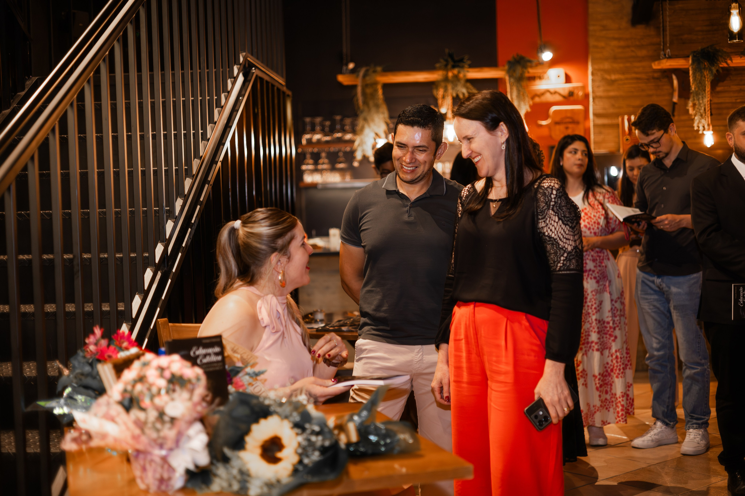 Lançamento de Livro Vivi Princival. Lumiere Filmes e Fotos
