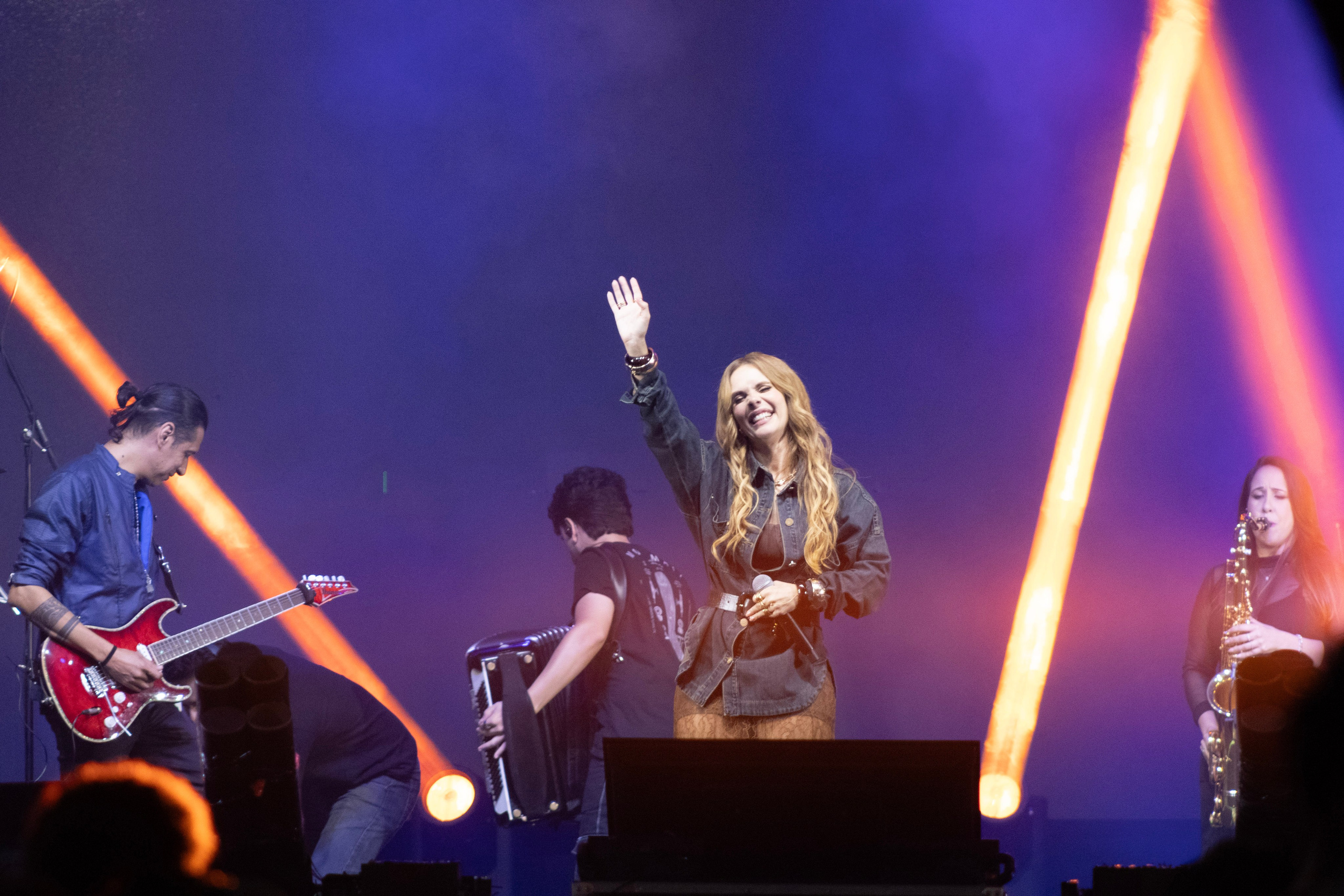 Show de Mariana Fagundes 2026 na 7ª AGROPORTO