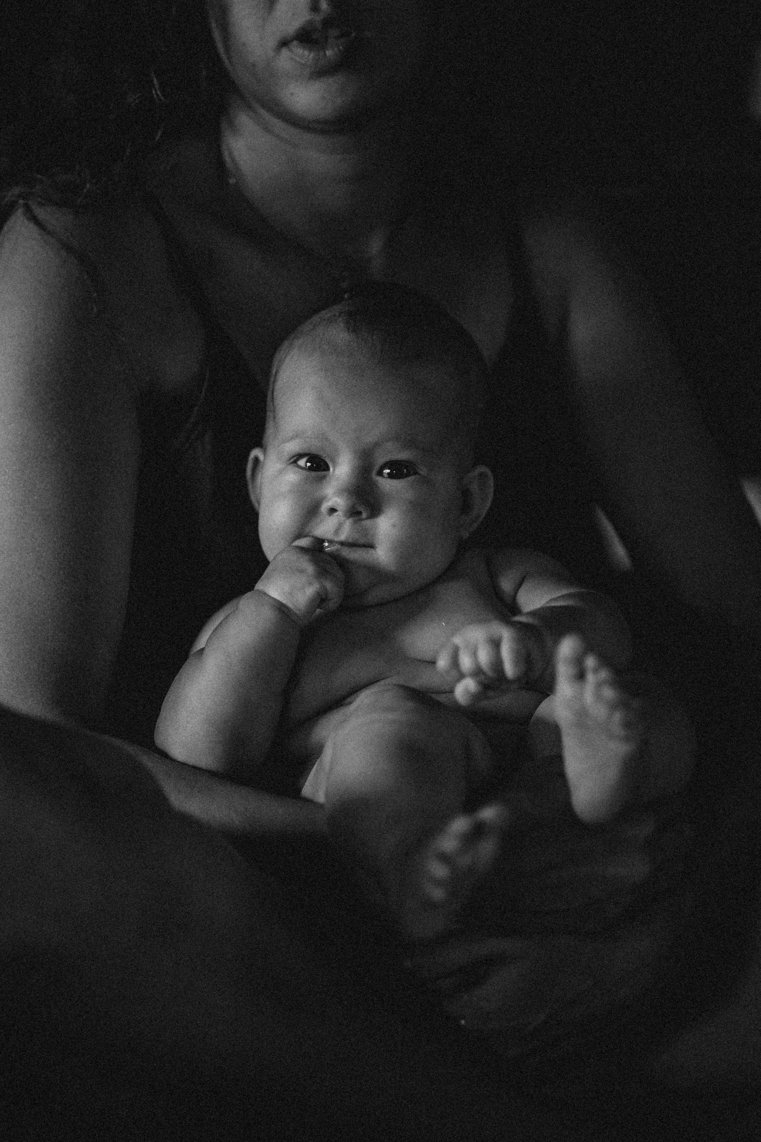 The Story of Flora. Fotografa documental de familia e nascimento em Florianópolis SC Daria Ermolaev