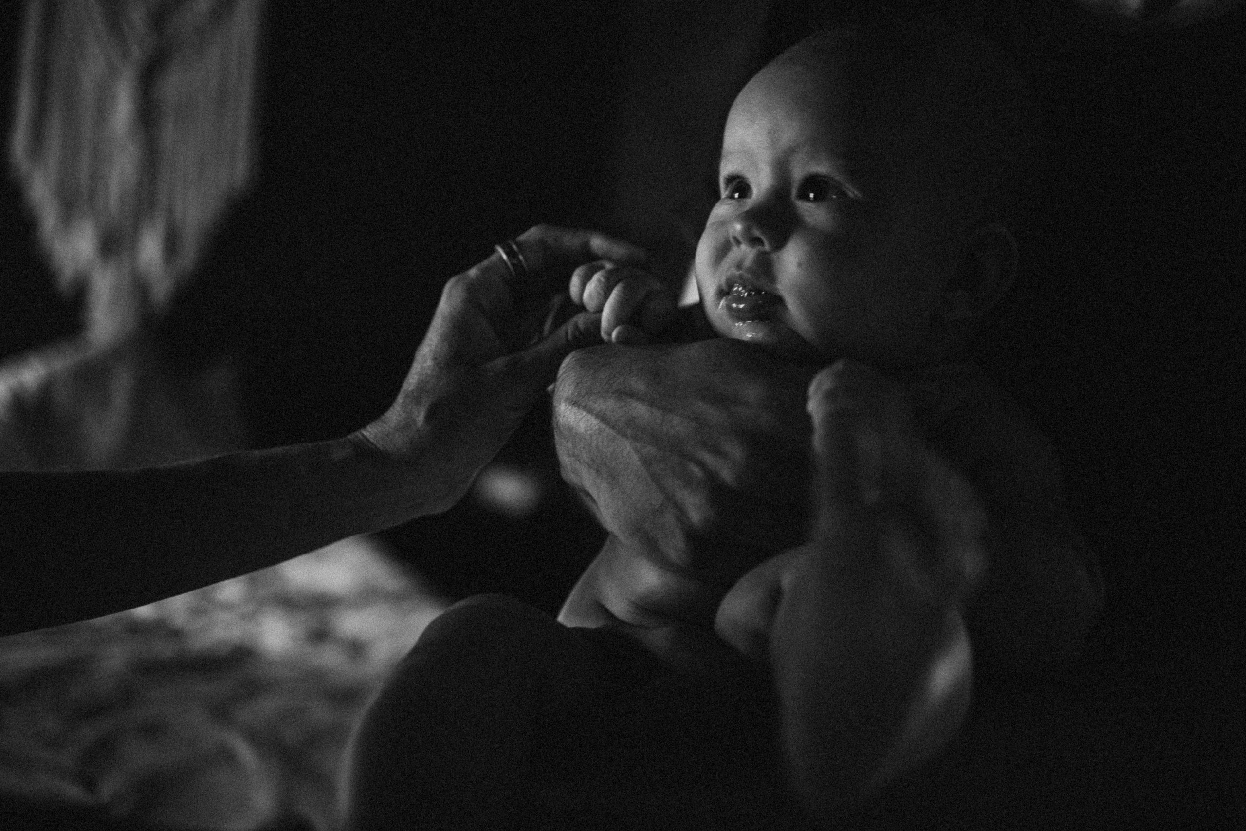 The Story of Flora. Fotografa documental de familia e nascimento em Florianópolis SC Daria Ermolaev