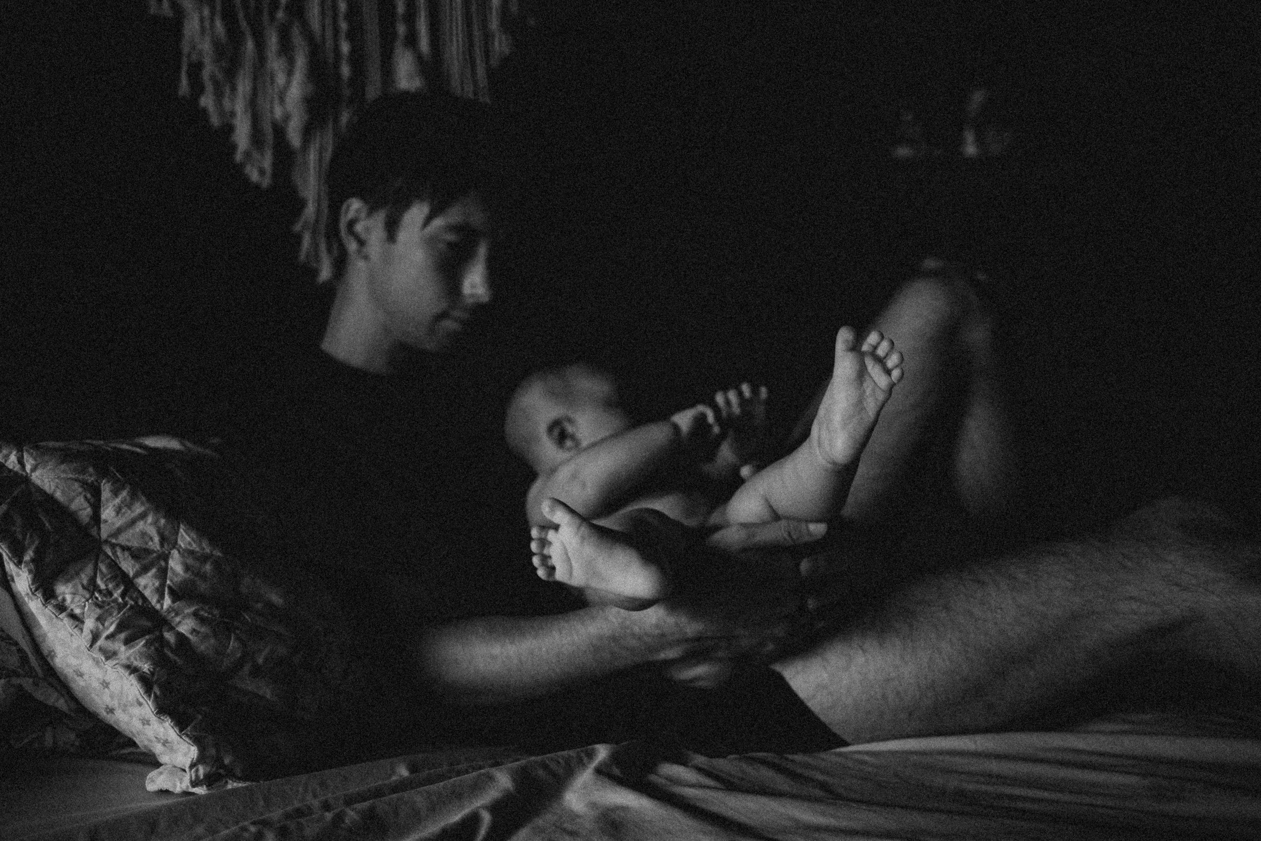 The Story of Flora. Fotografa documental de familia e nascimento em Florianópolis SC Daria Ermolaev