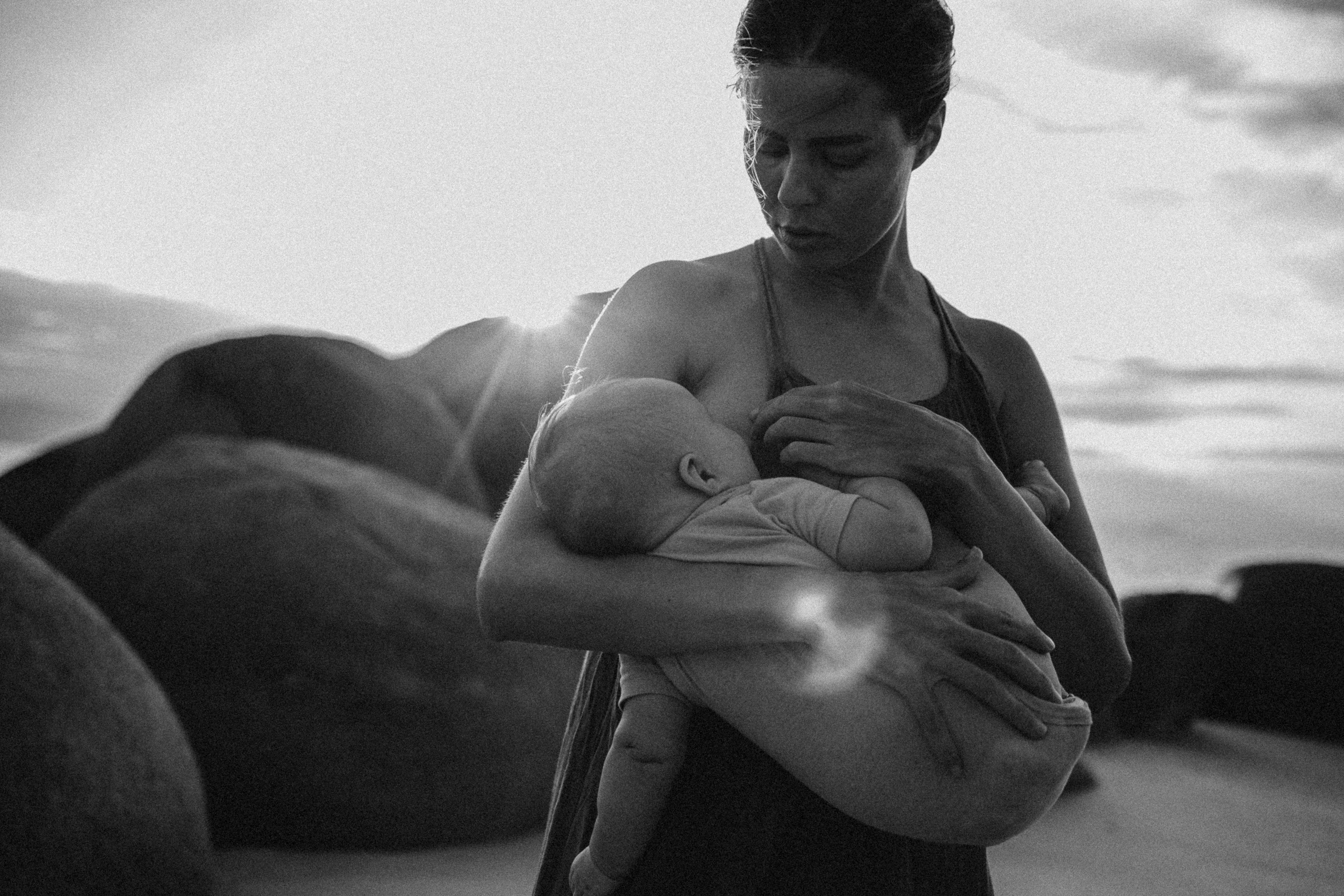The Story of Flora. Fotografa documental de familia e nascimento em Florianópolis SC Daria Ermolaev