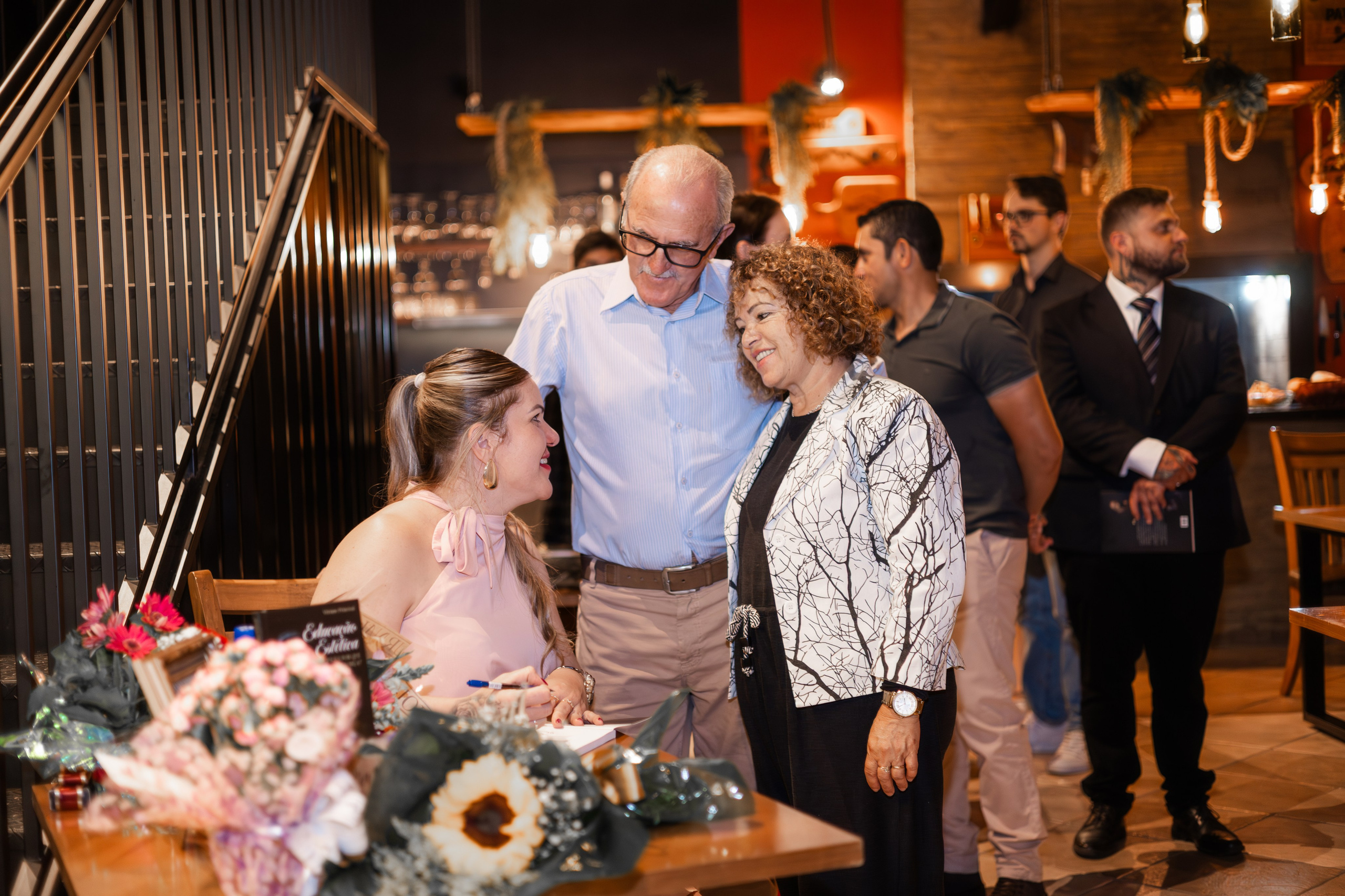 Lançamento de Livro Vivi Princival. Lumiere Filmes e Fotos