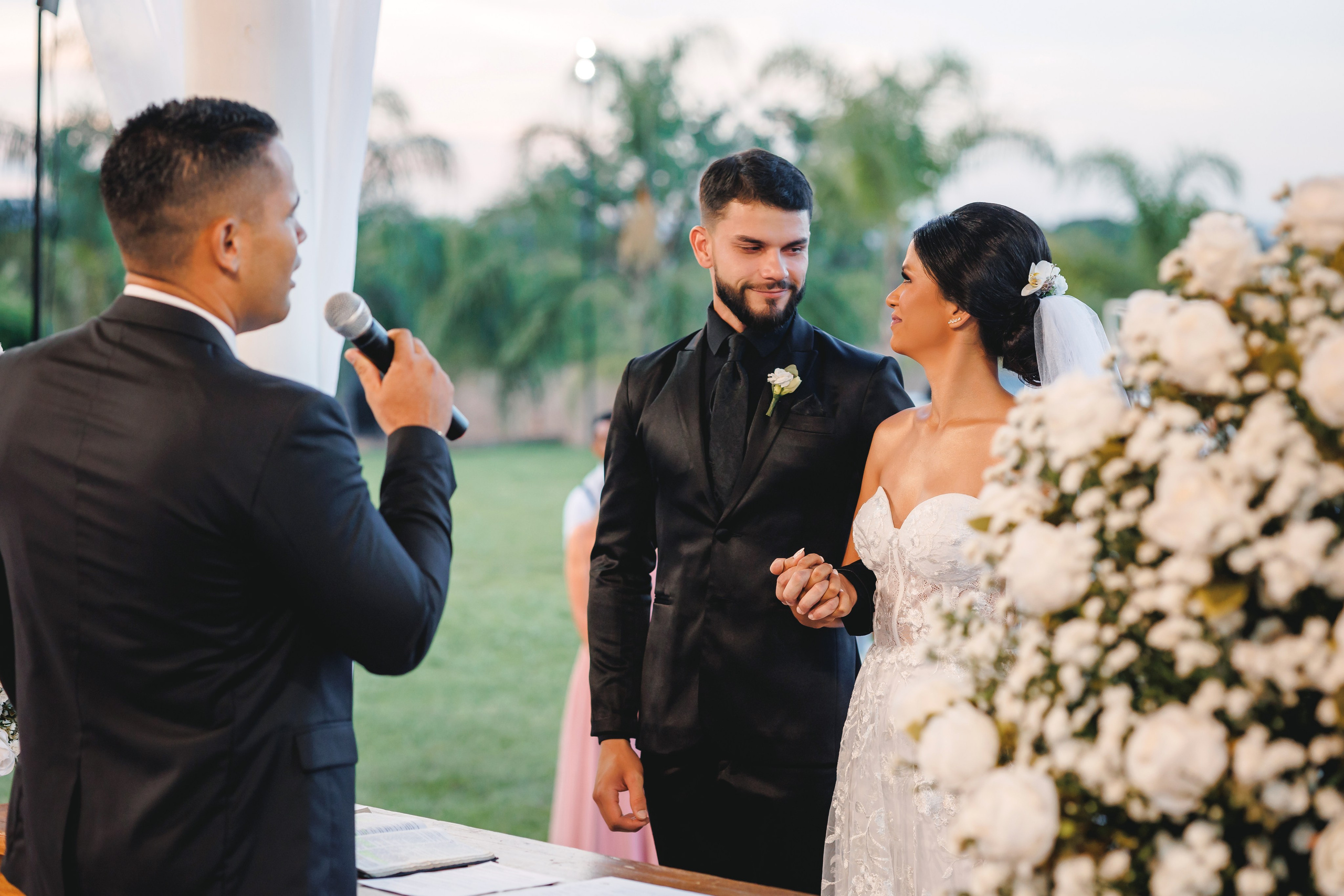 Milky e Cairan. Fotografia de casamento, Gestante e 15 anos| Montes Claros/MG