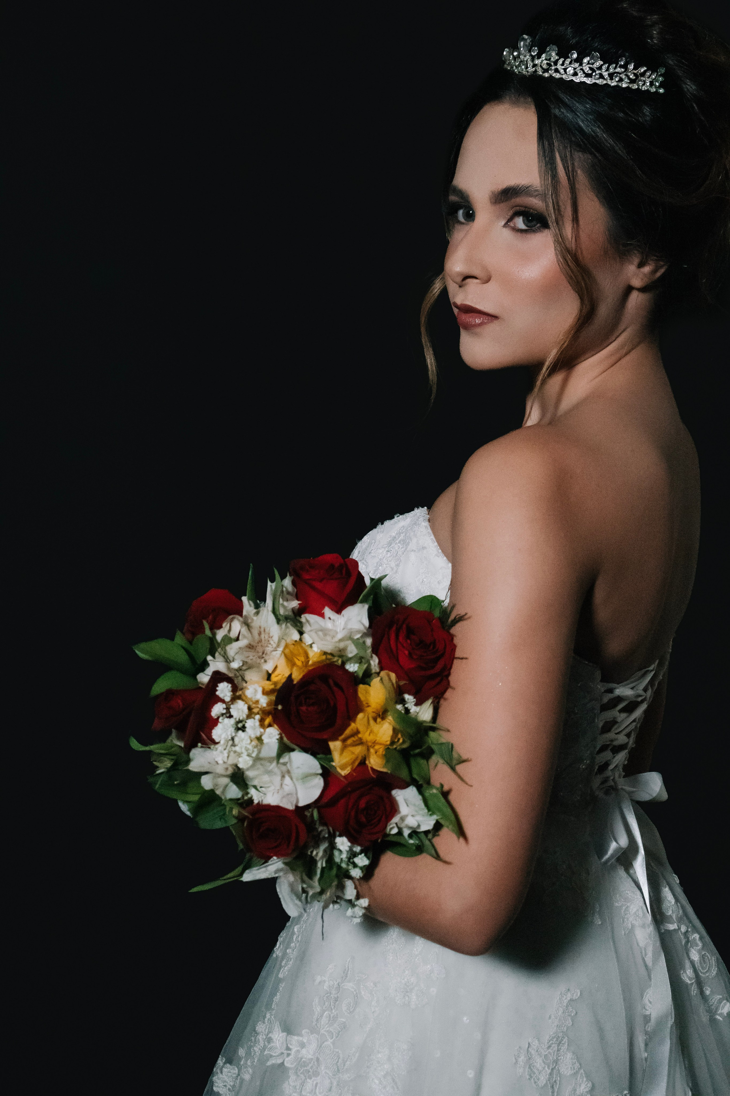 Sessão de Fotos de Noiva / Estilo Moda para Noivas
