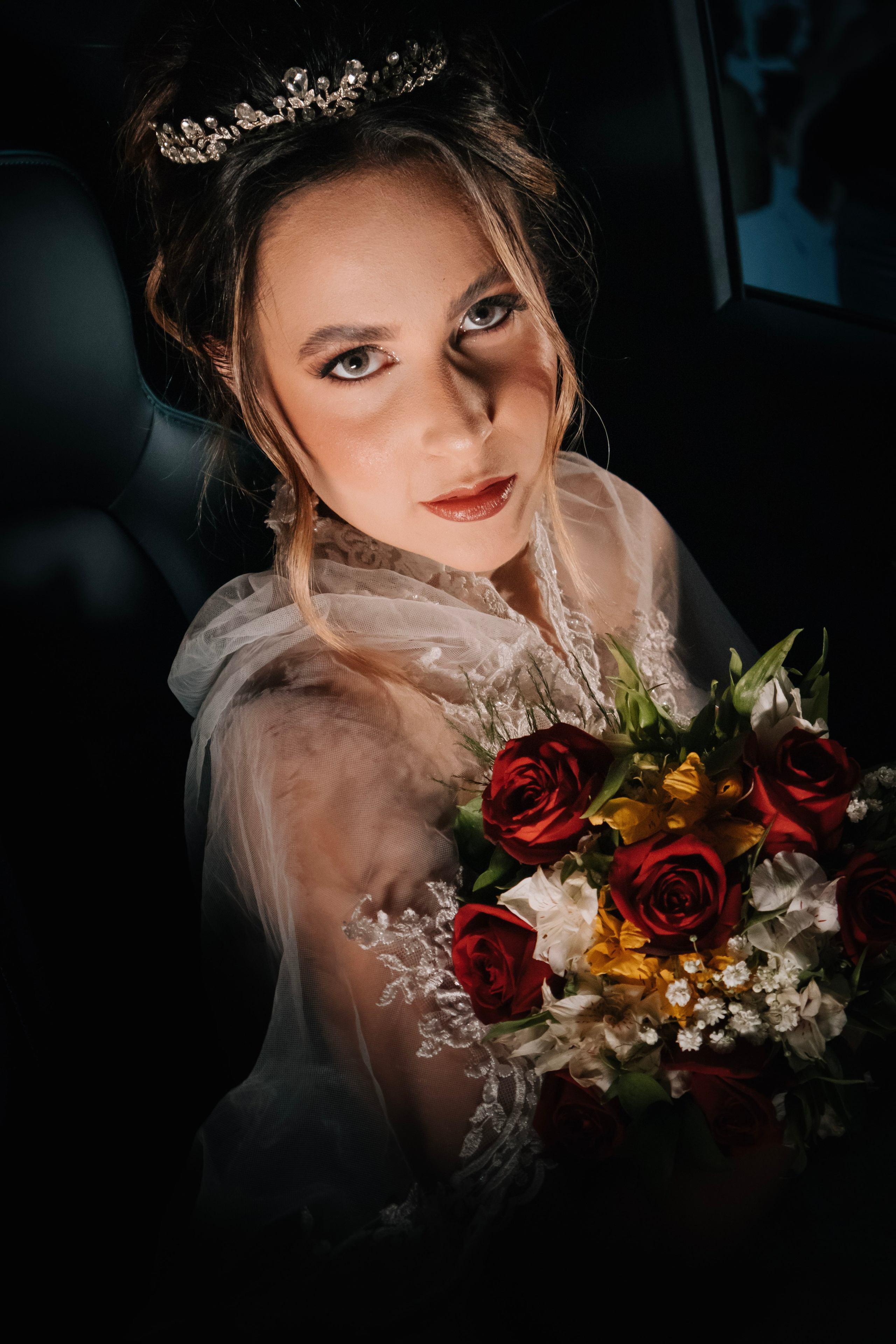Sessão de Fotos de Noiva / Estilo Moda para Noivas