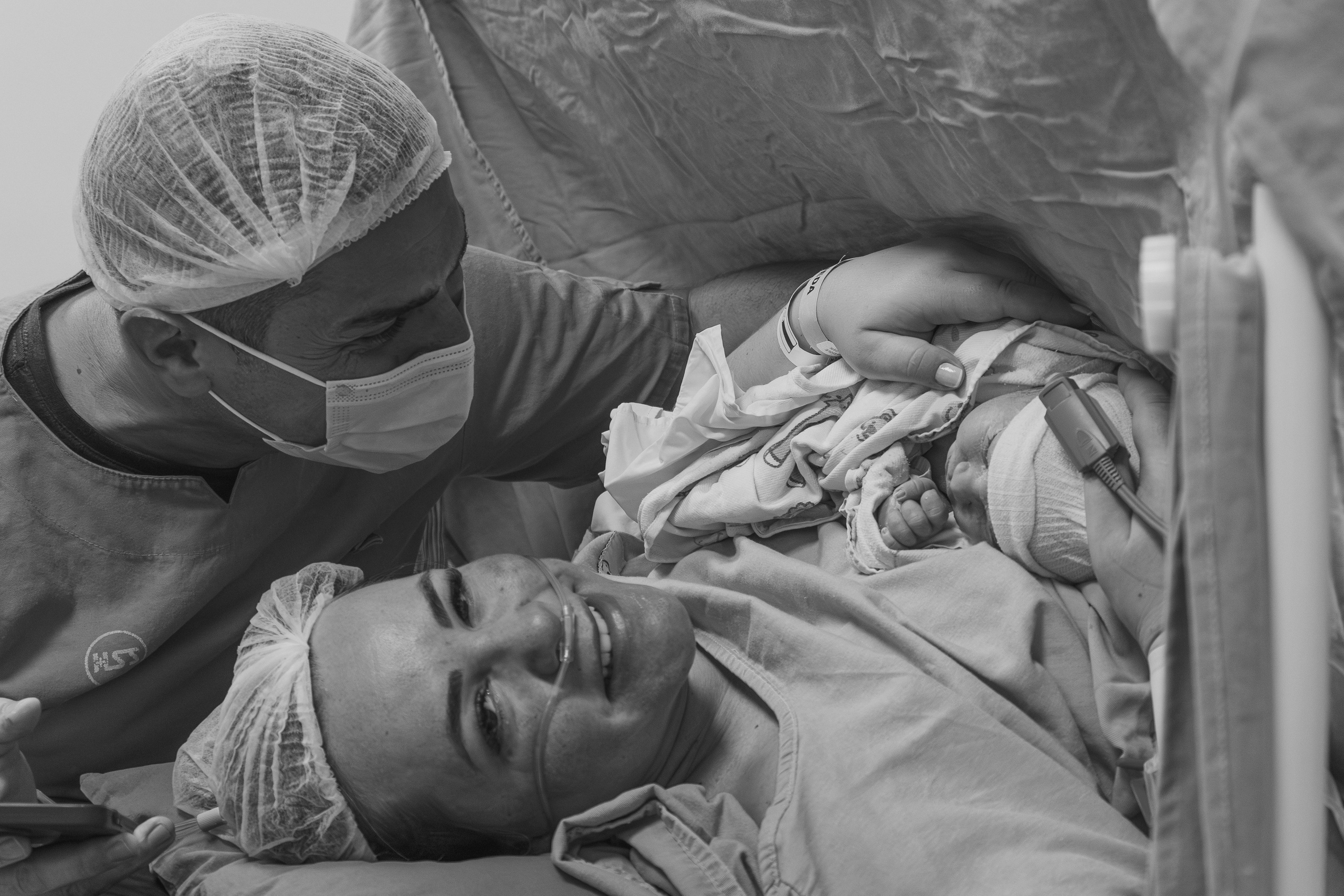 Fotografia de Parto em Sombrio. Registro de Nascimento. Oukla Estúdio