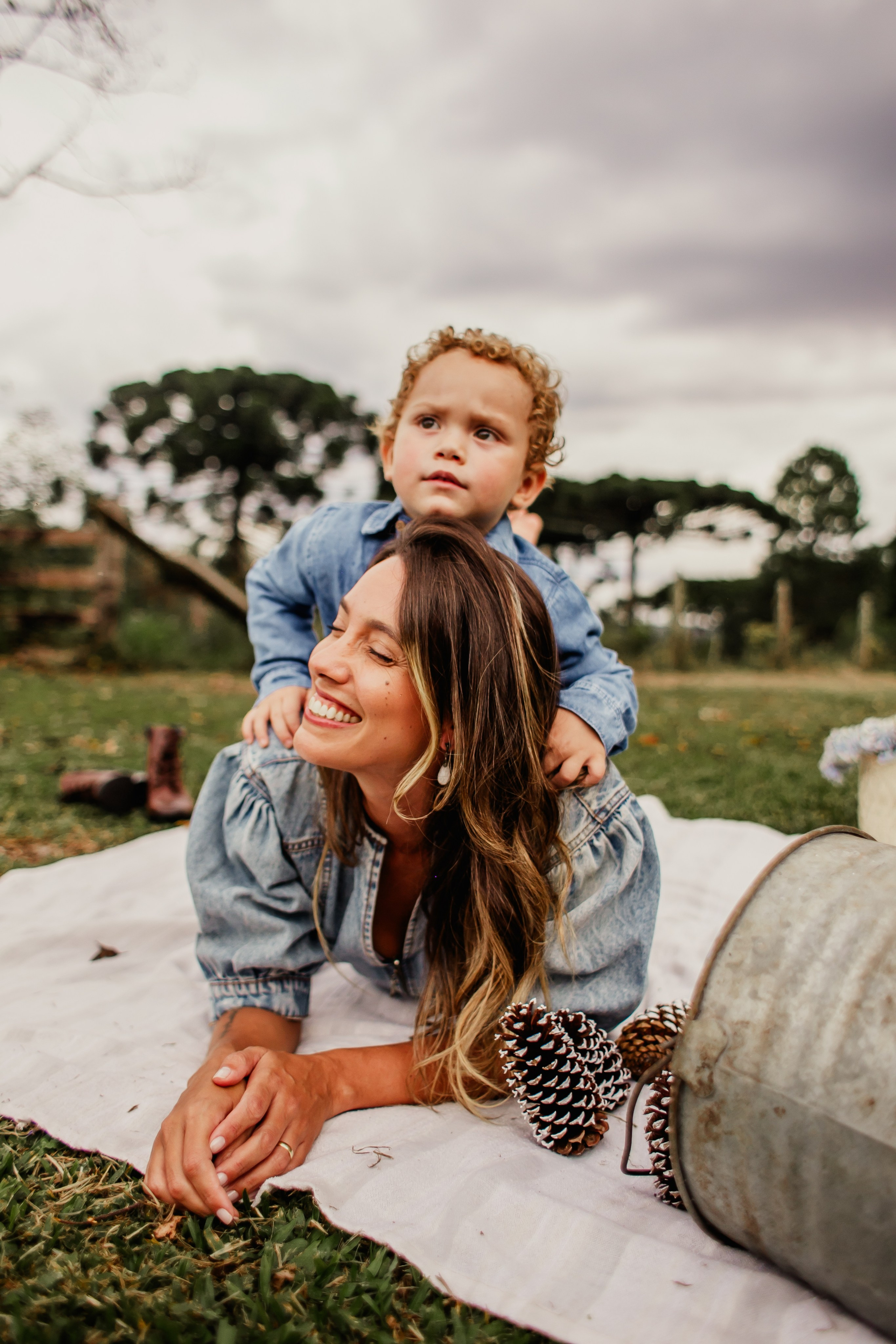 Mamães. Lumiere Filmes e Fotos