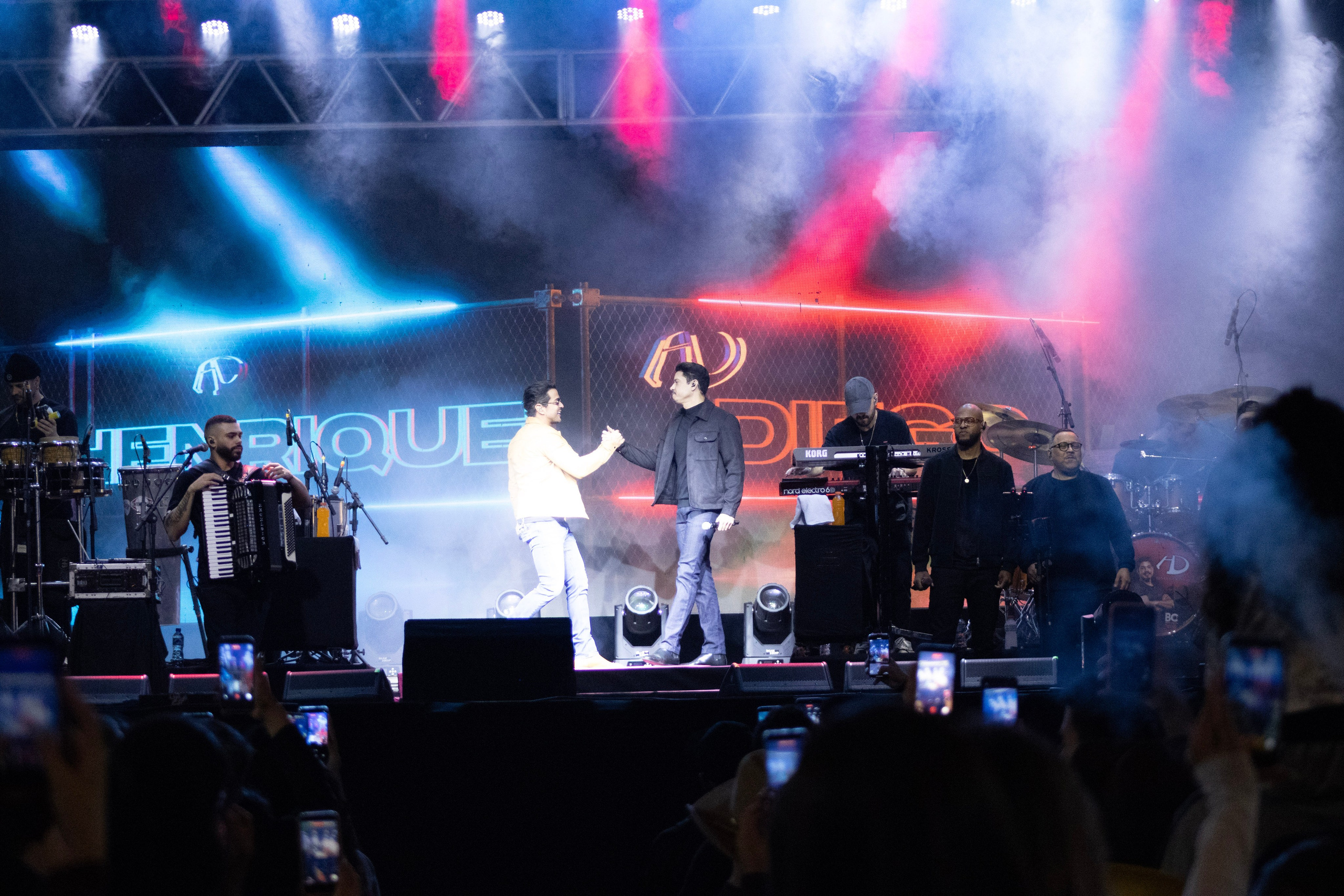 Show Henrique e Diego. Gui Sant — Fotografo profissional