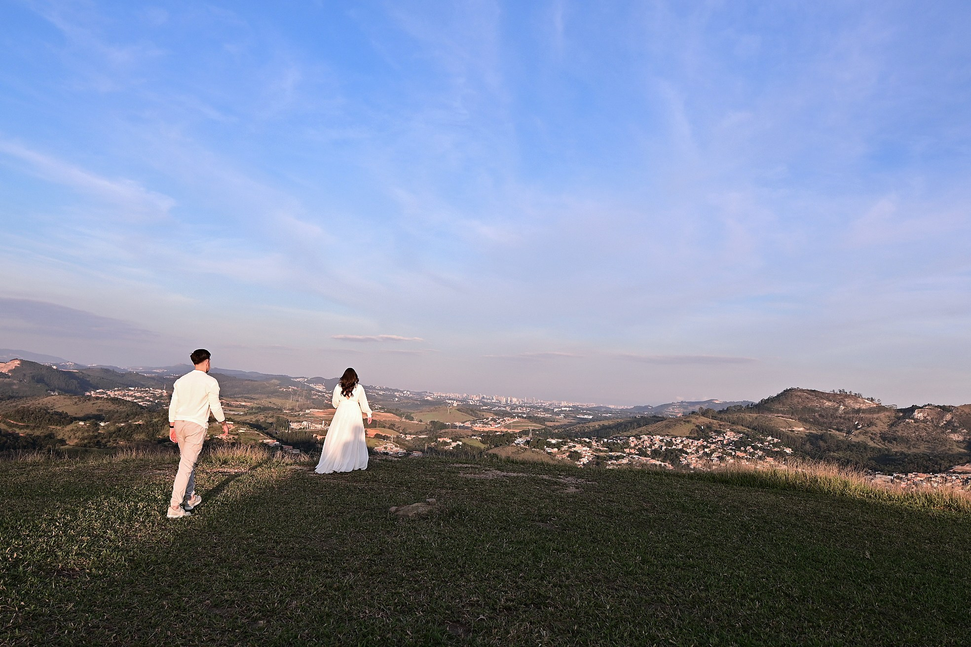 Gabriela & Fernando — Morro do Capuava, Pirapora do Bom Jesus. Produtora Bride