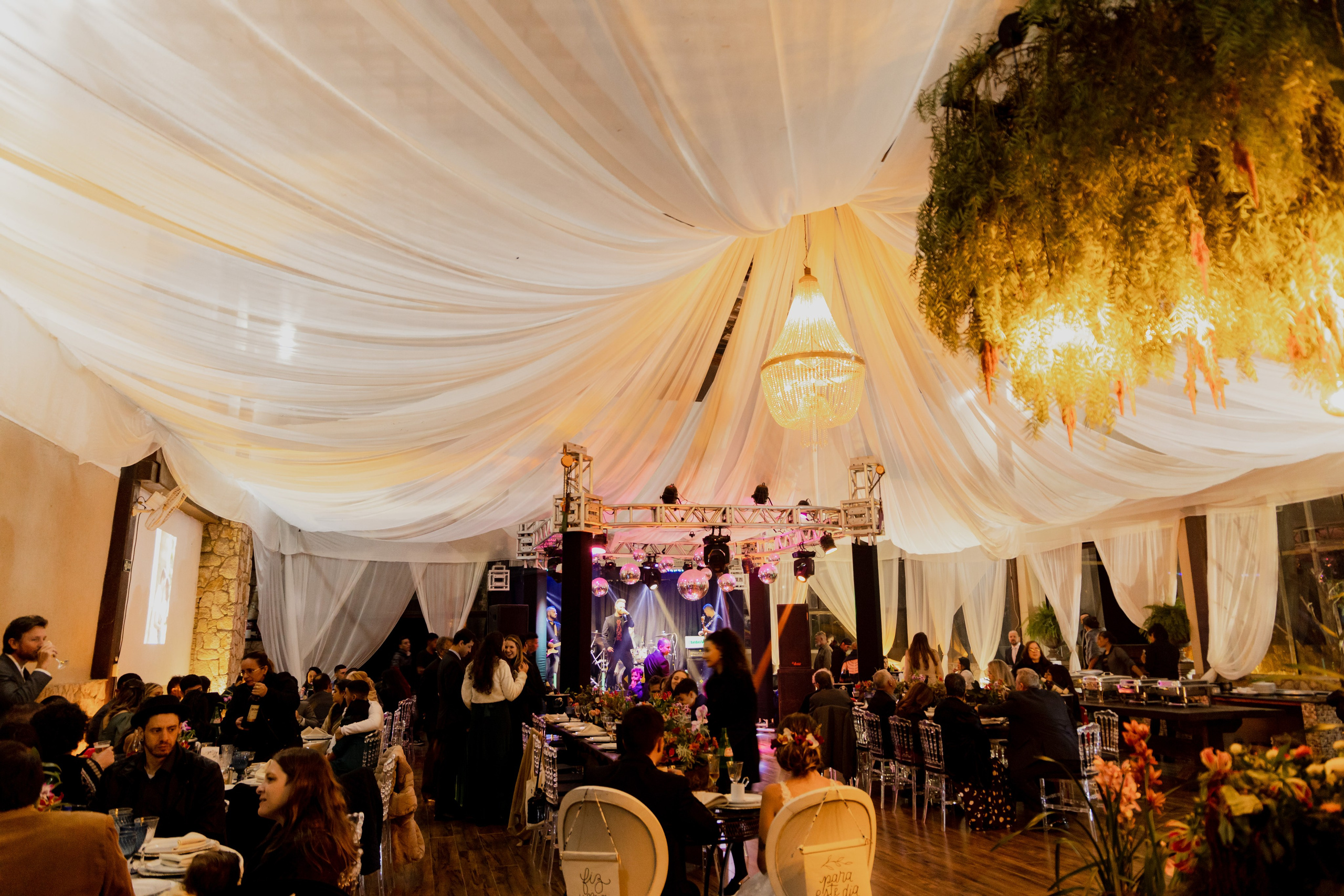 Vitoria e Guilherme. Amare Fotografia de Casamento