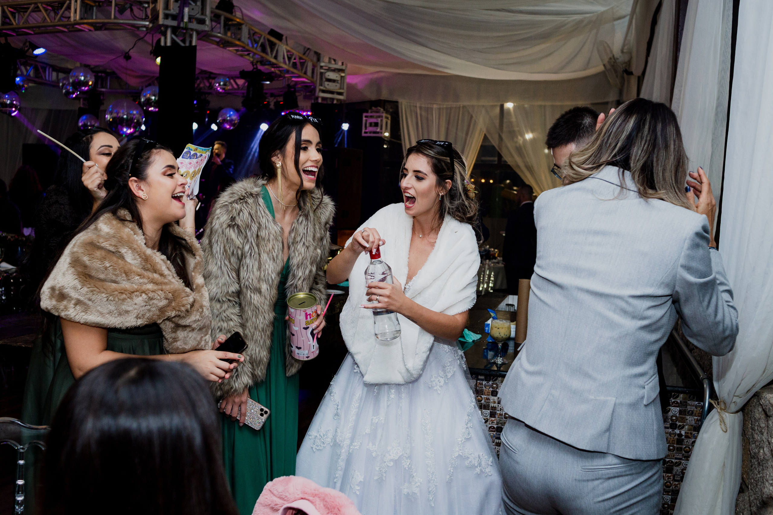 Vitoria e Guilherme. Amare Fotografia de Casamento