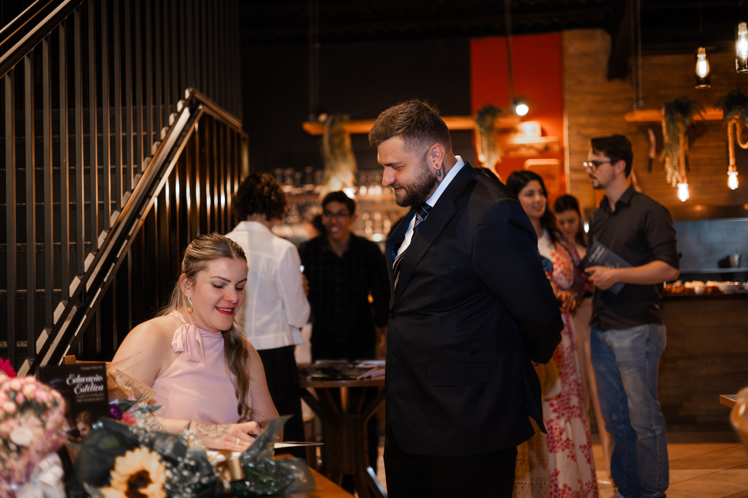 Lançamento de Livro Vivi Princival. Lumiere Filmes e Fotos