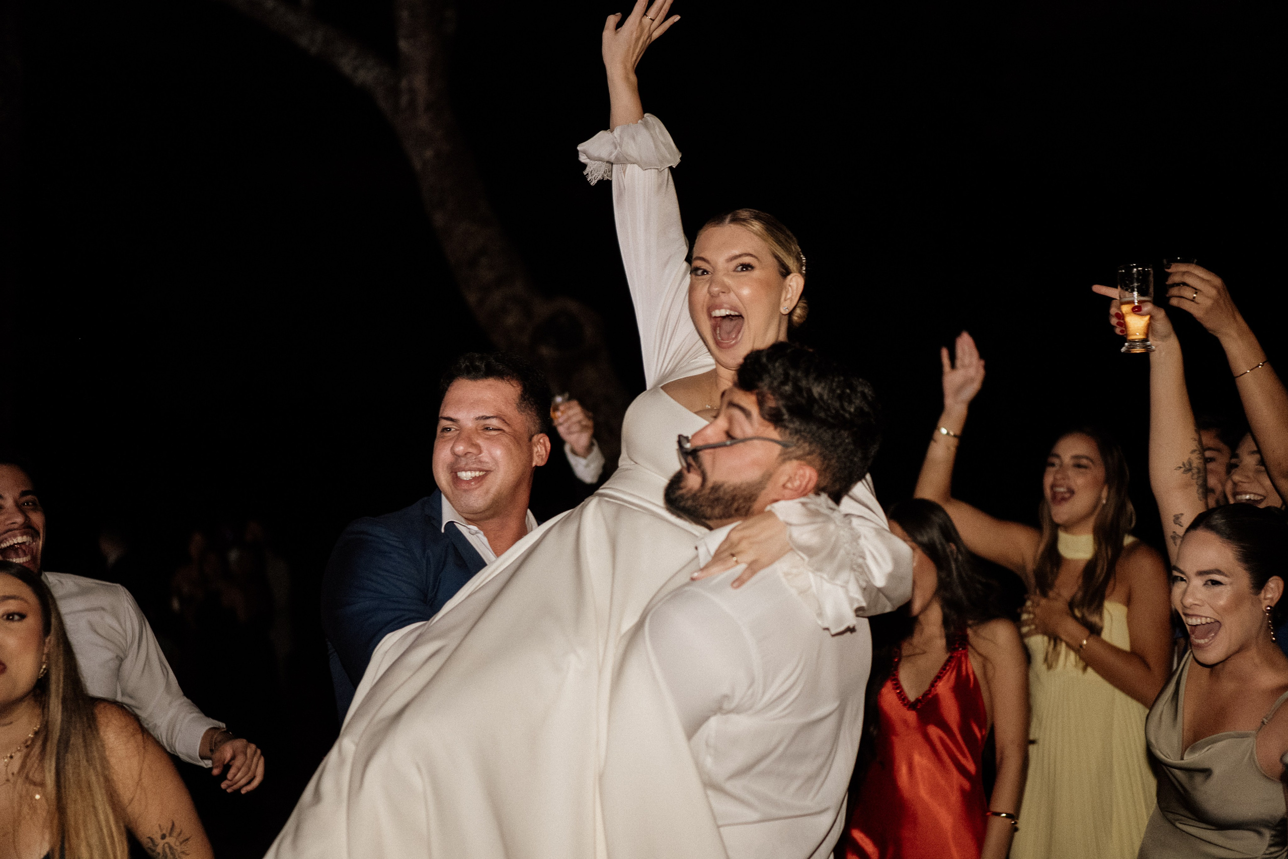 Lari & Luiz. Congiu Wedding
