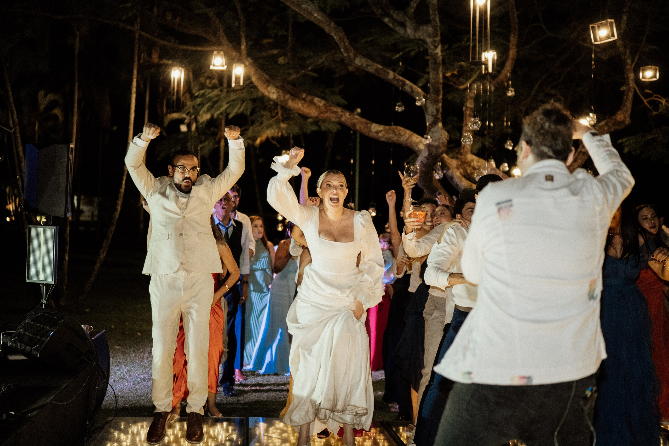 Lari & Luiz. Congiu Wedding
