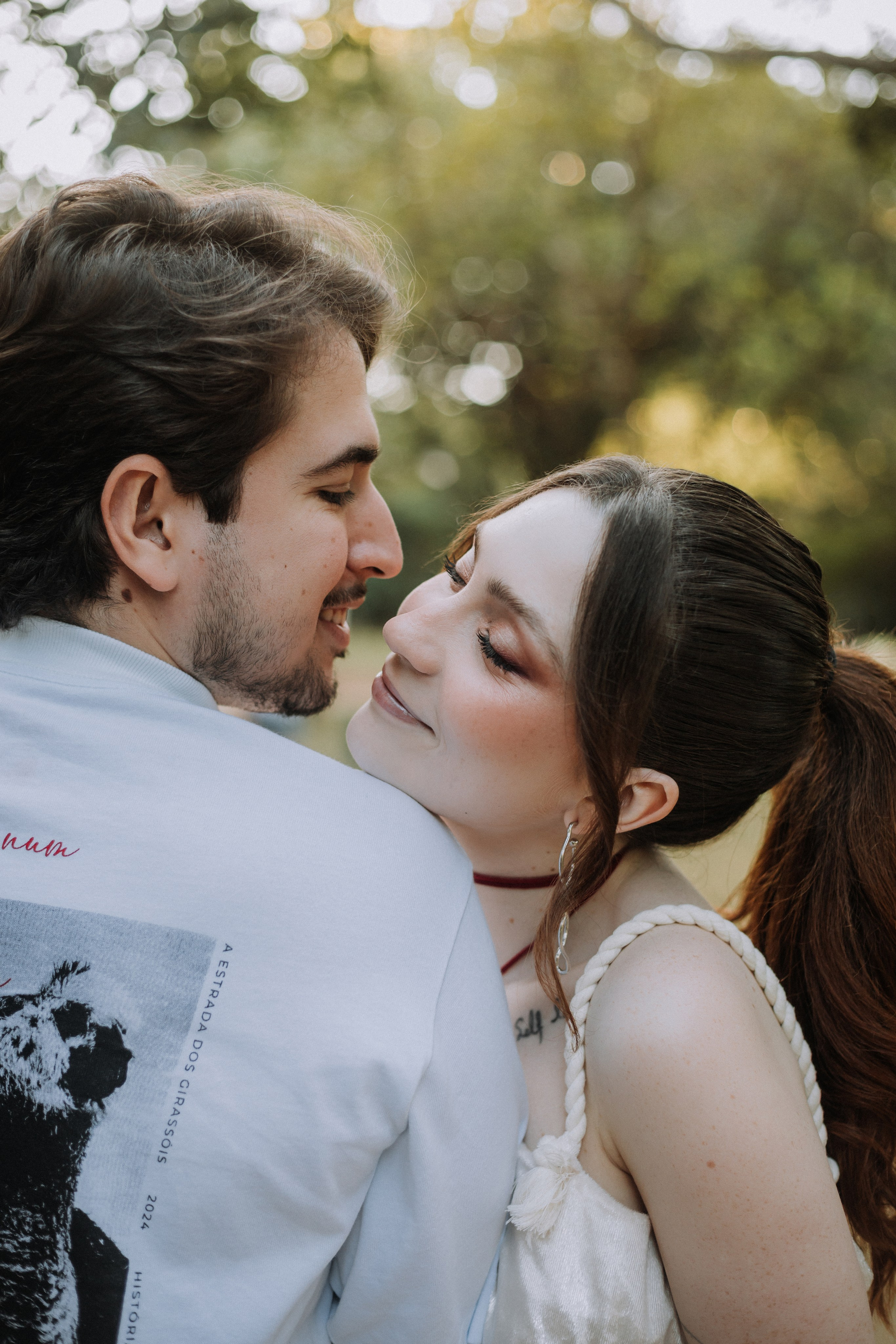 Ensaio de casal realizado no Parque da Pampulha, em Belo Horizonte/Minas Gerais.