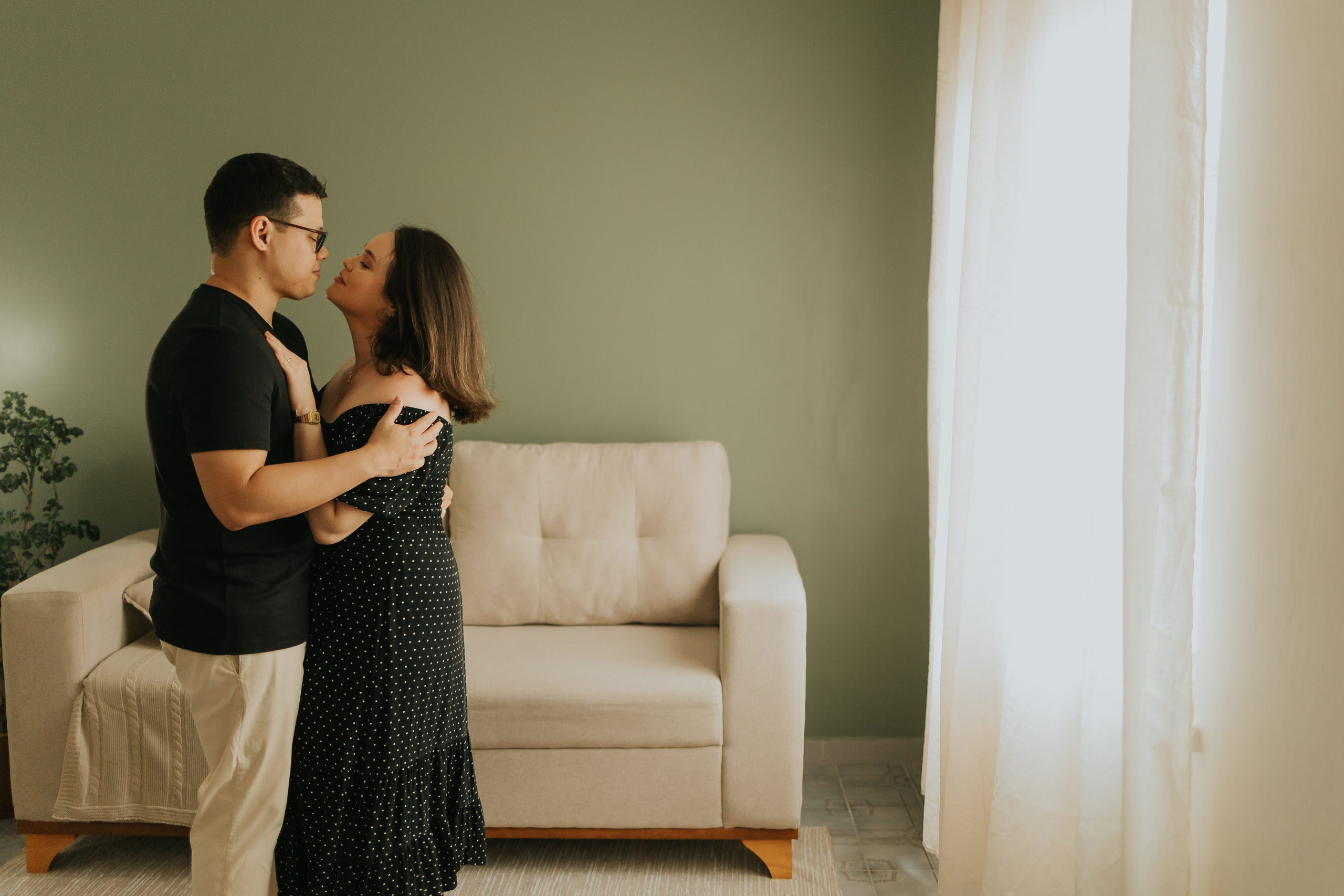 Sara e Paulo — Ensaio em casa. Fotógrafo de Casamentos em Manaus — Leandro Santos