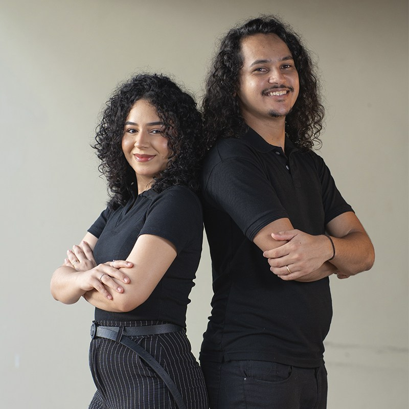 Pacotes. Skywow Studios — Fotos e Vídeos