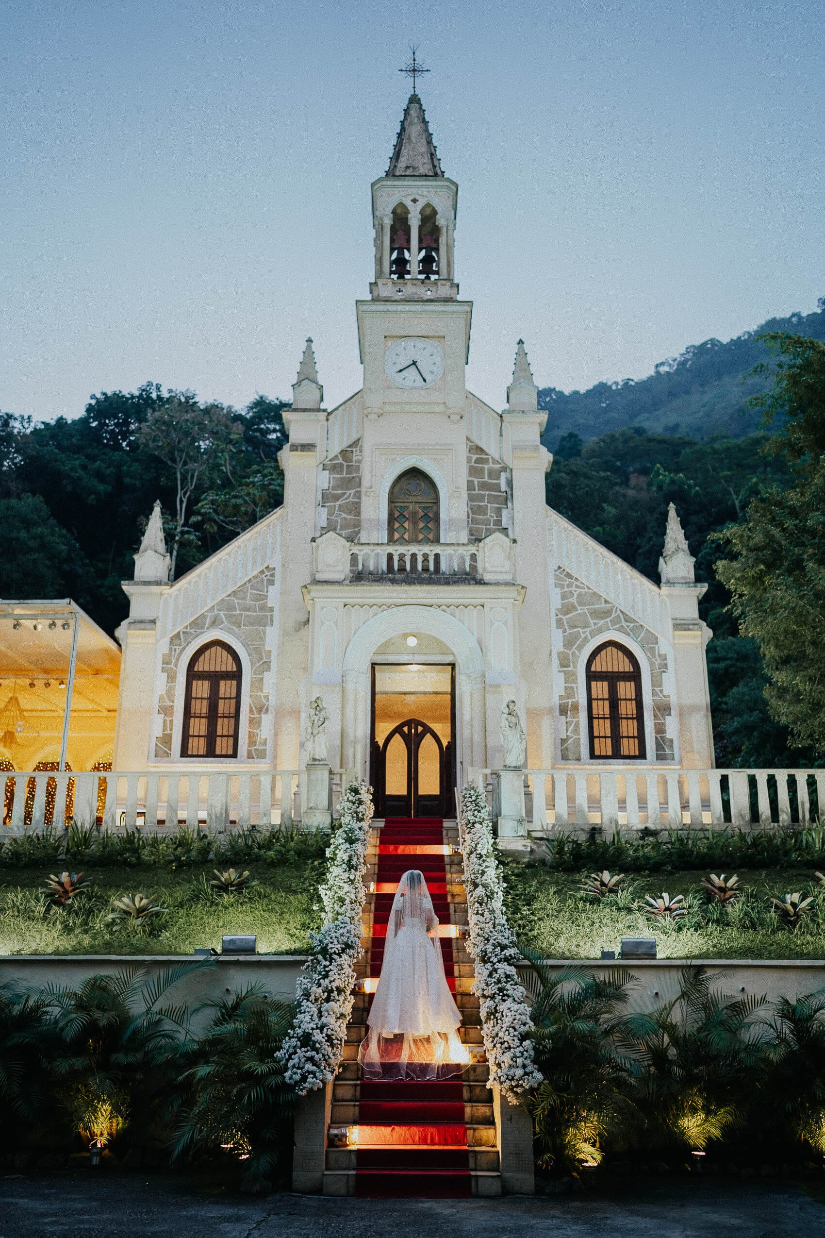 Classic wedding ceremony in historic church of Rio de Janeiro, elegant destination wedding in Brazil.